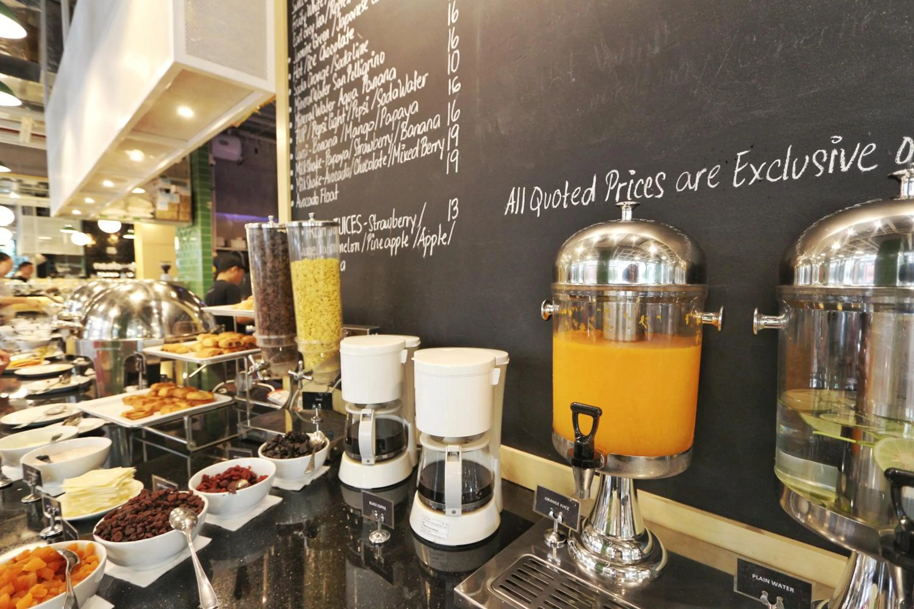 Restaurant/places to eat in Travelodge Kuala Lumpur City Centre