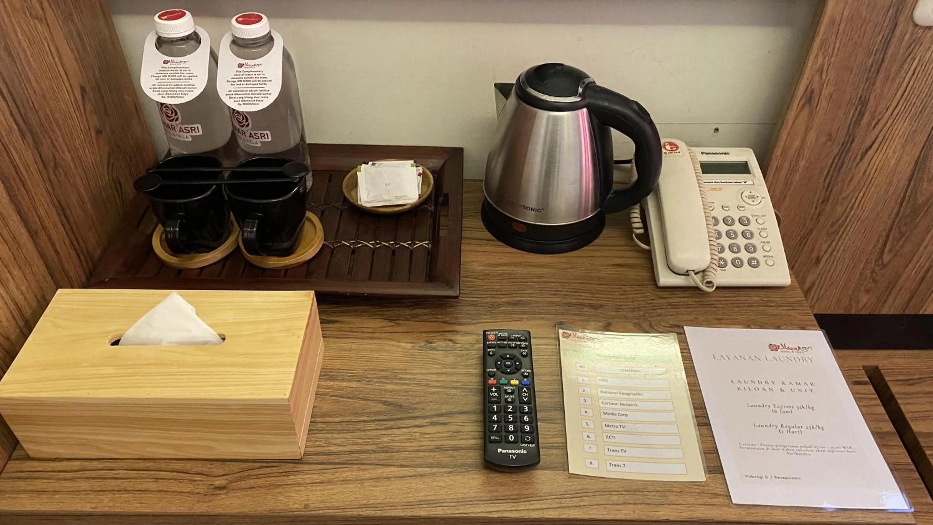 Coffee/tea facilities in Mawar Asri Hotel