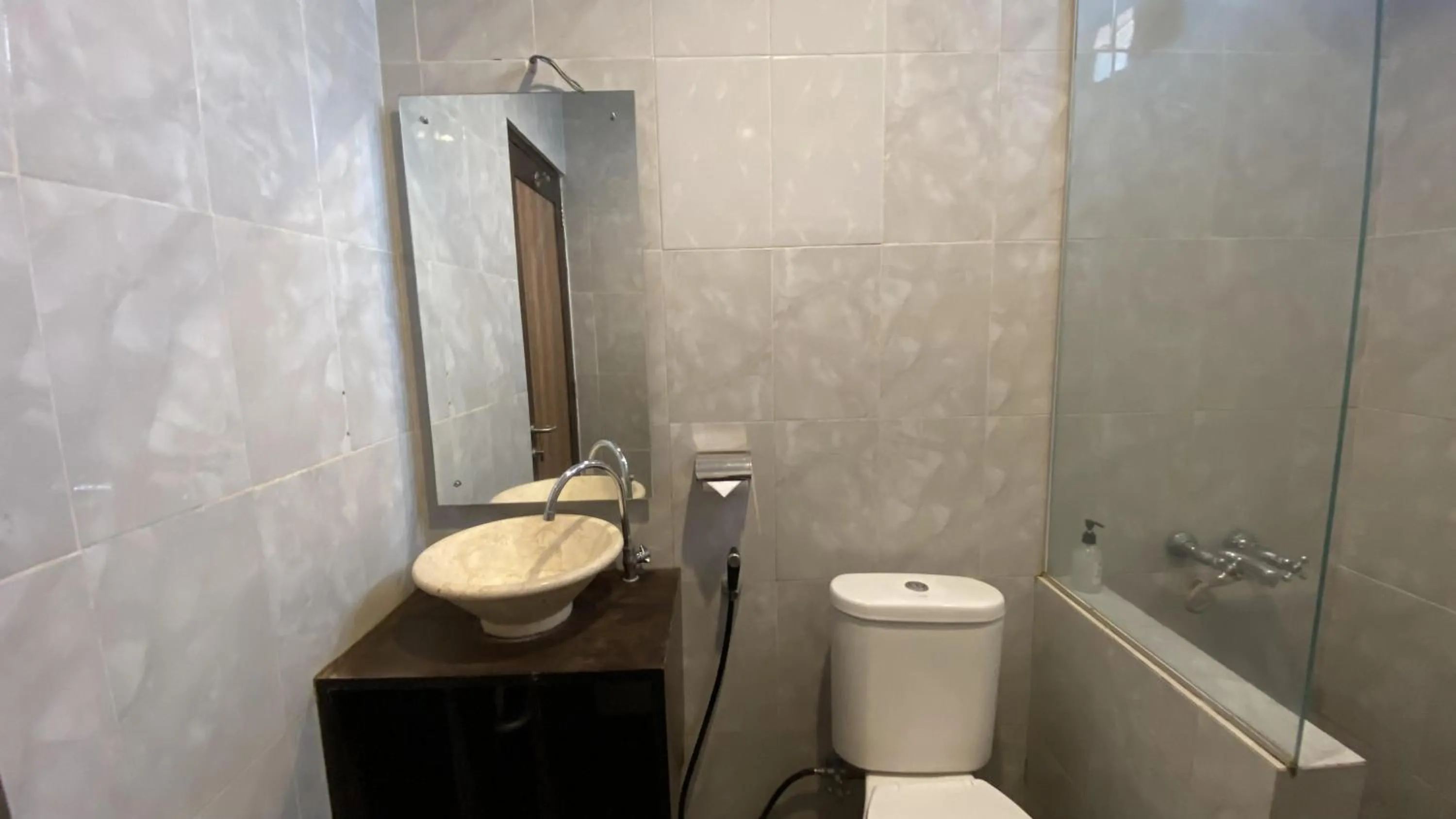 Bathroom in Mawar Asri Hotel