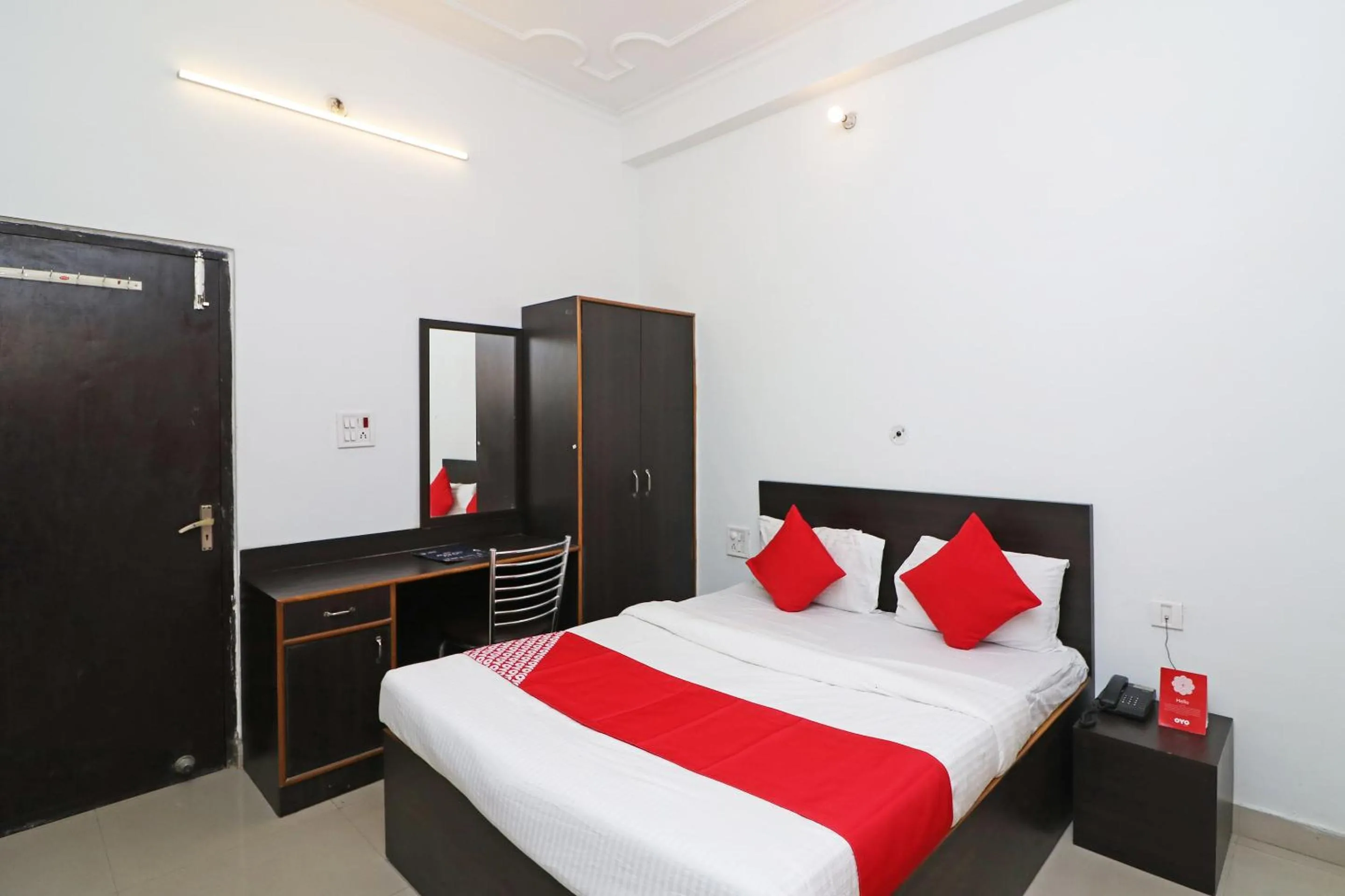 Hotel O by OYO Mid Town Ojus Tower
