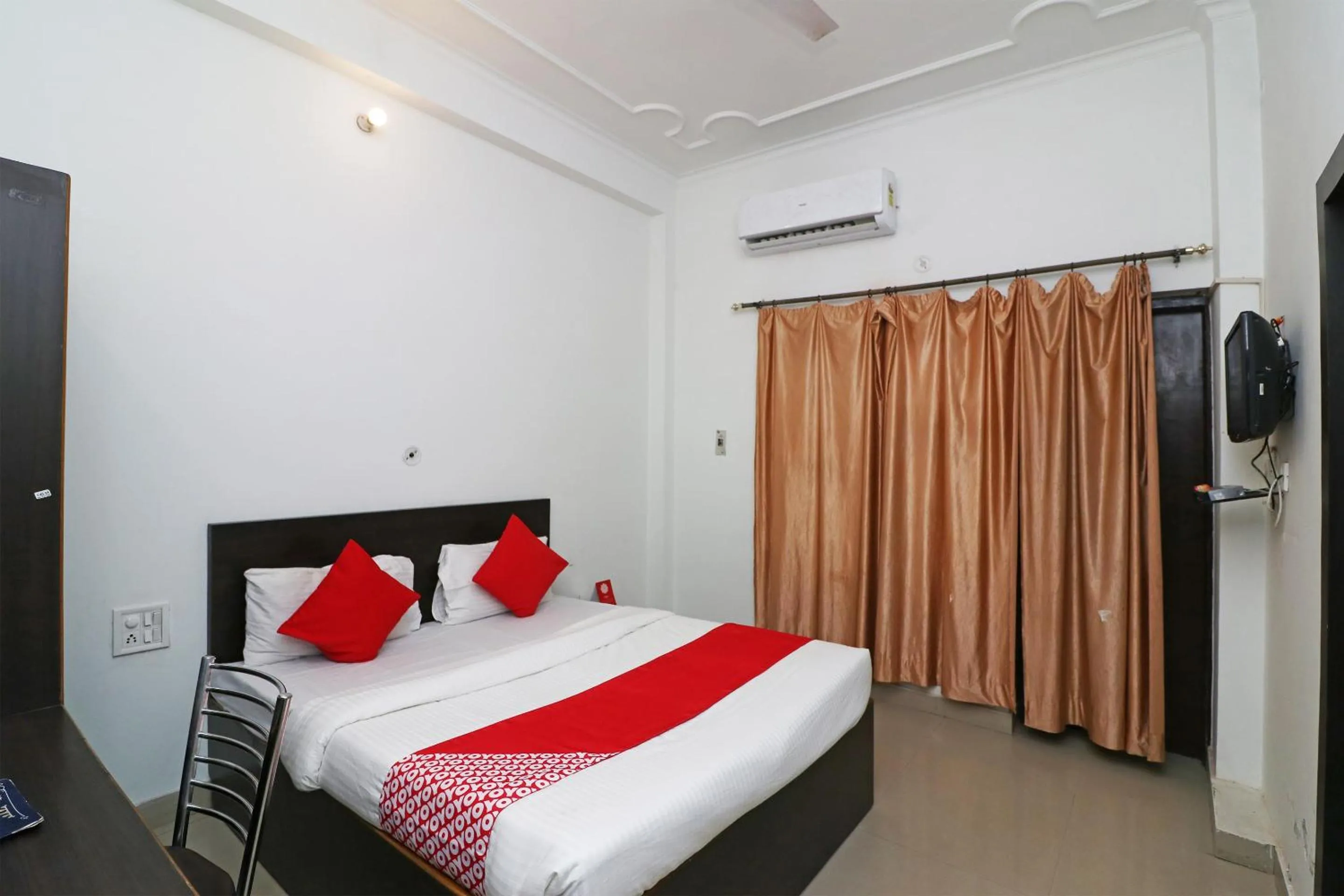 Hotel O by OYO Mid Town Ojus Tower