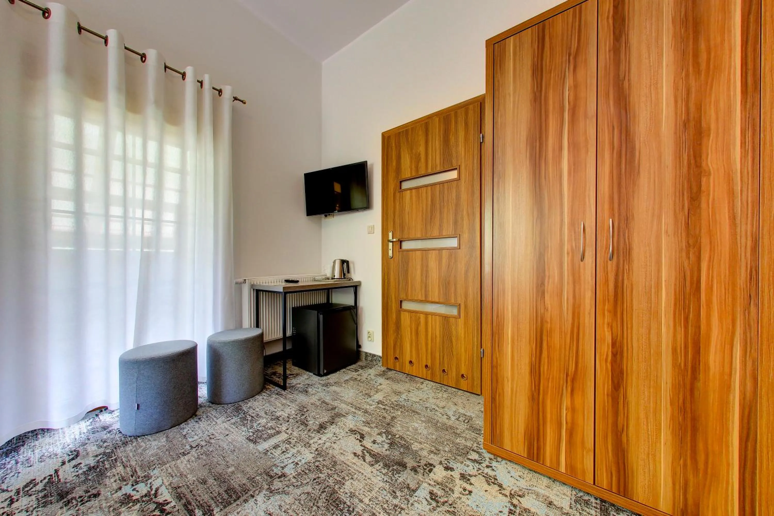 POD DEBEM Kompleks Zeglarsko-Rekreacyjny