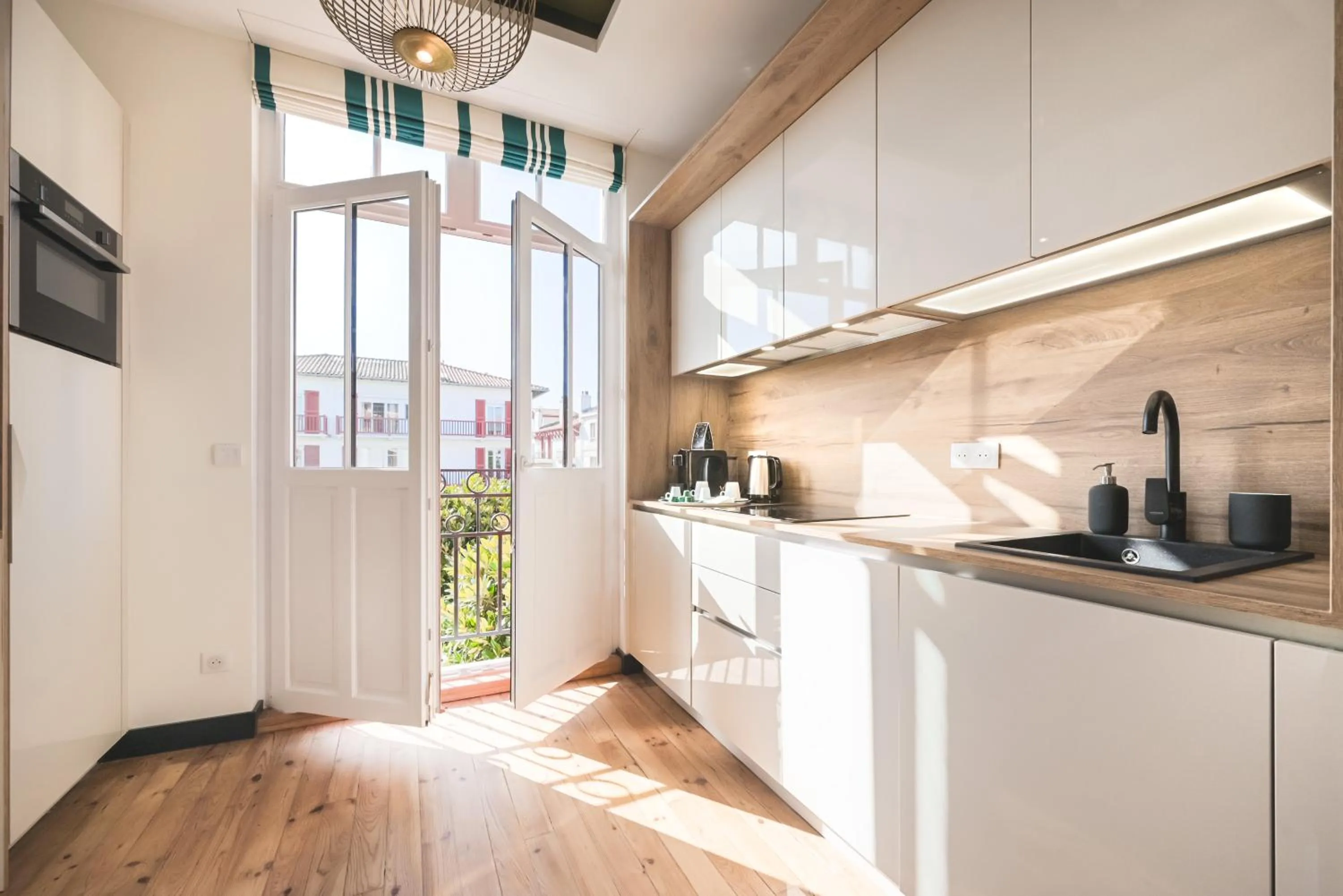 Kitchen or kitchenette in MADISON Saint Jean de Luz - Handwritten Collection