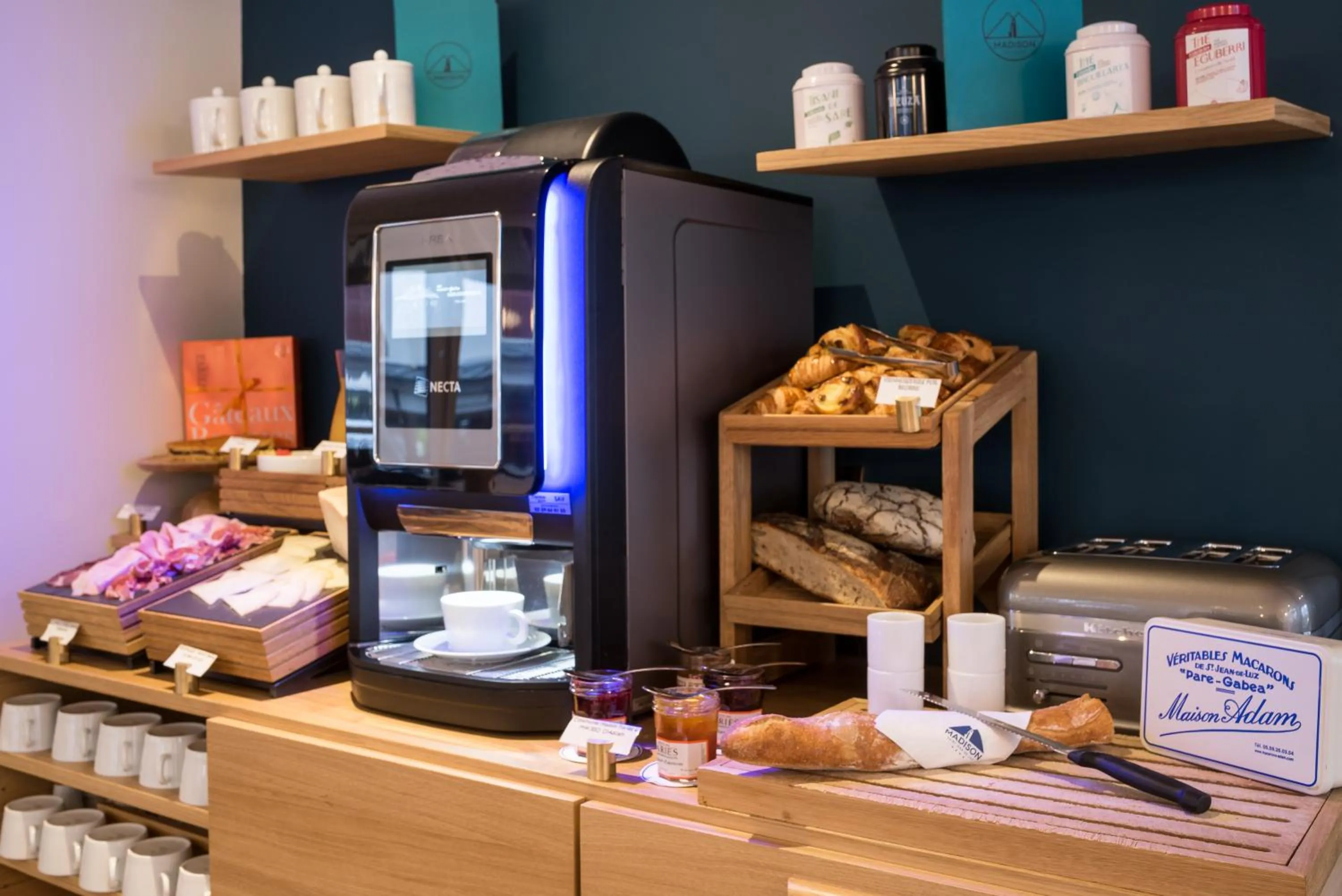 Food and drinks in MADISON Saint Jean de Luz - Handwritten Collection