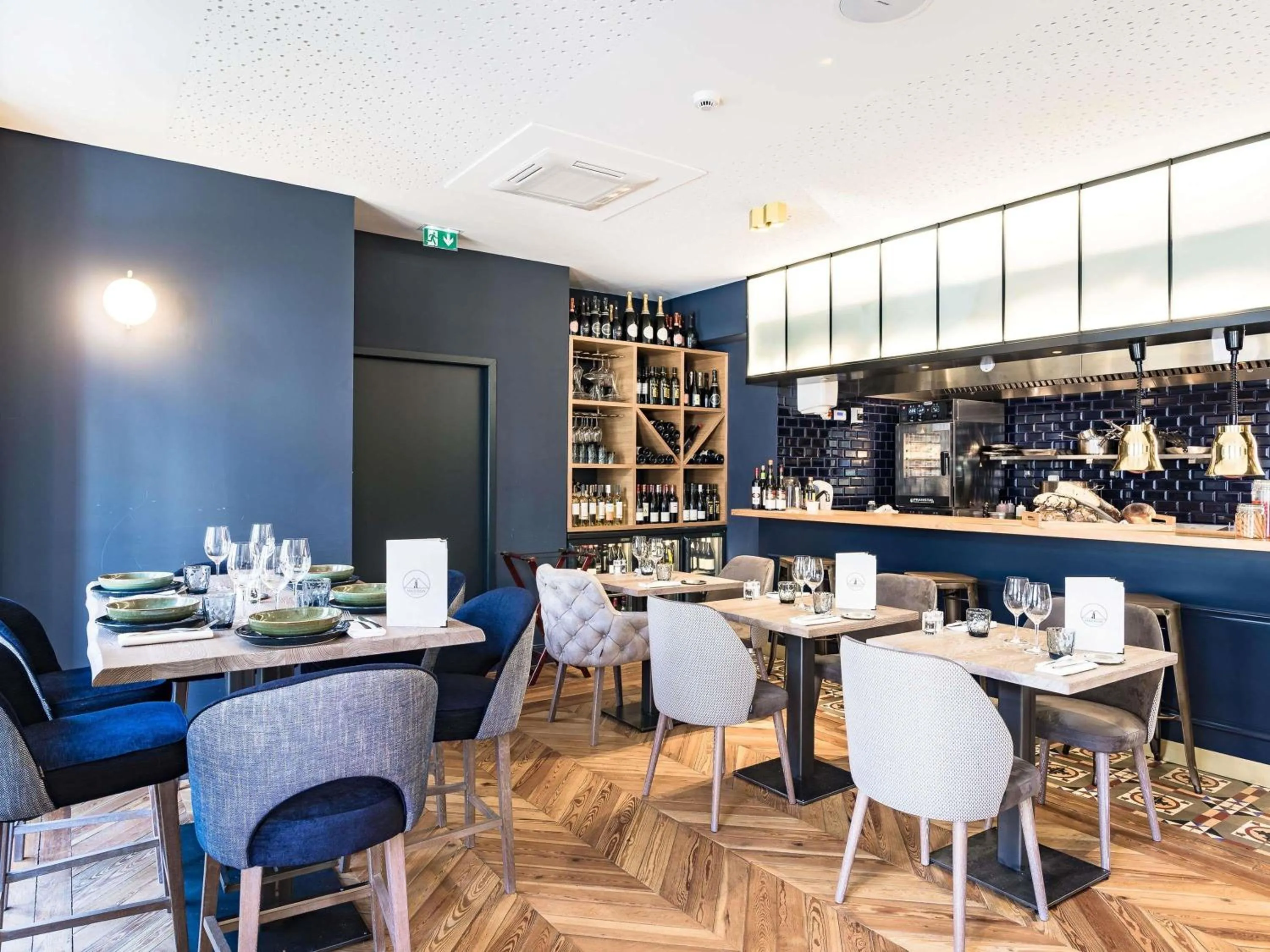 Lounge or bar in MADISON Saint Jean de Luz - Handwritten Collection