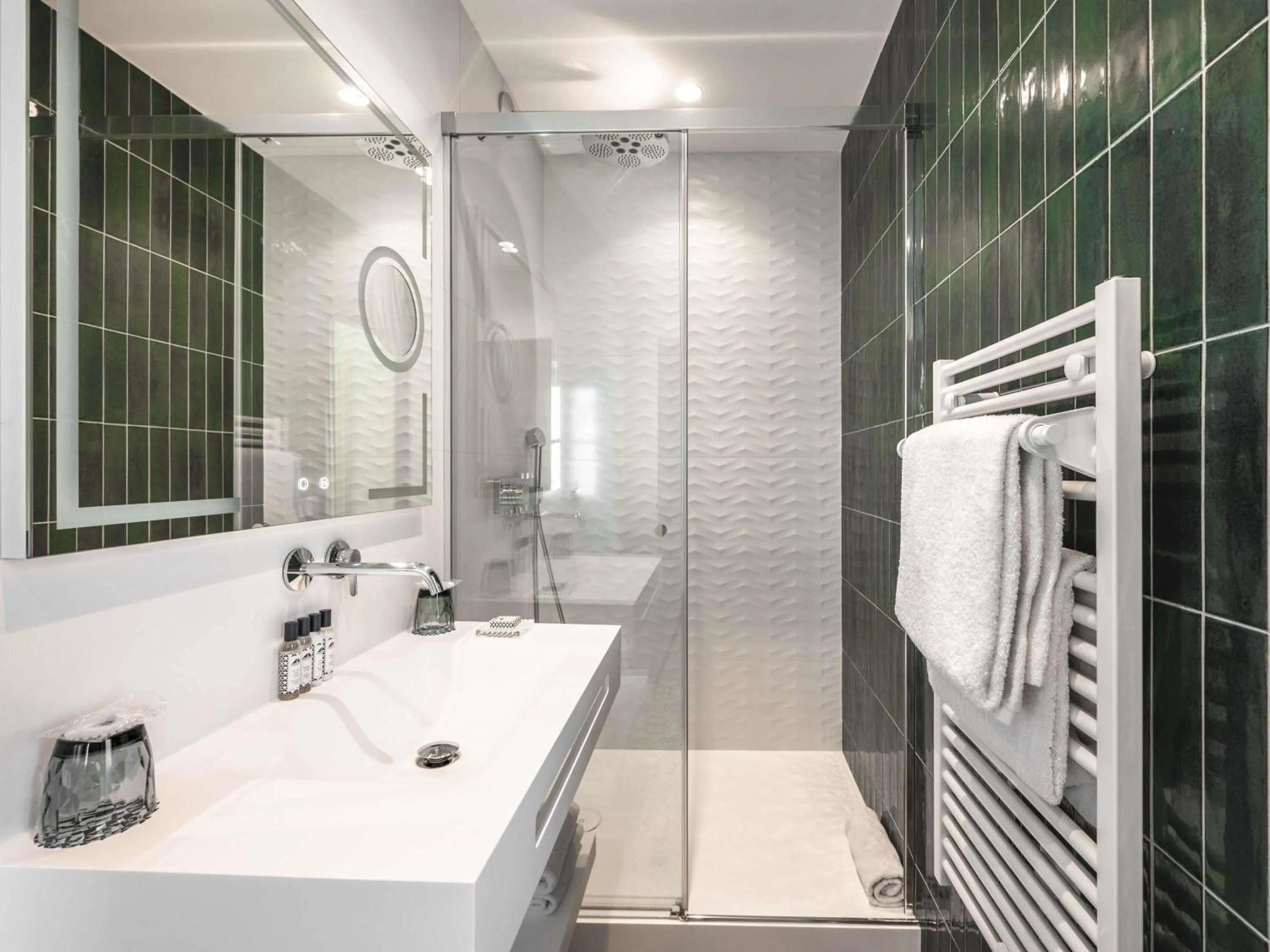 Bedroom in MADISON Saint Jean de Luz - Handwritten Collection