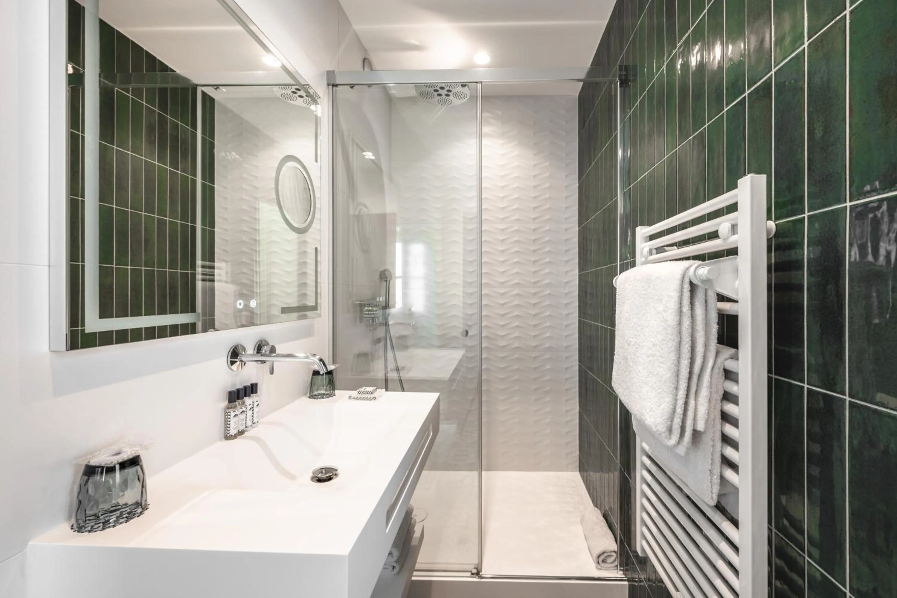 Bathroom in MADISON Saint Jean de Luz - Handwritten Collection