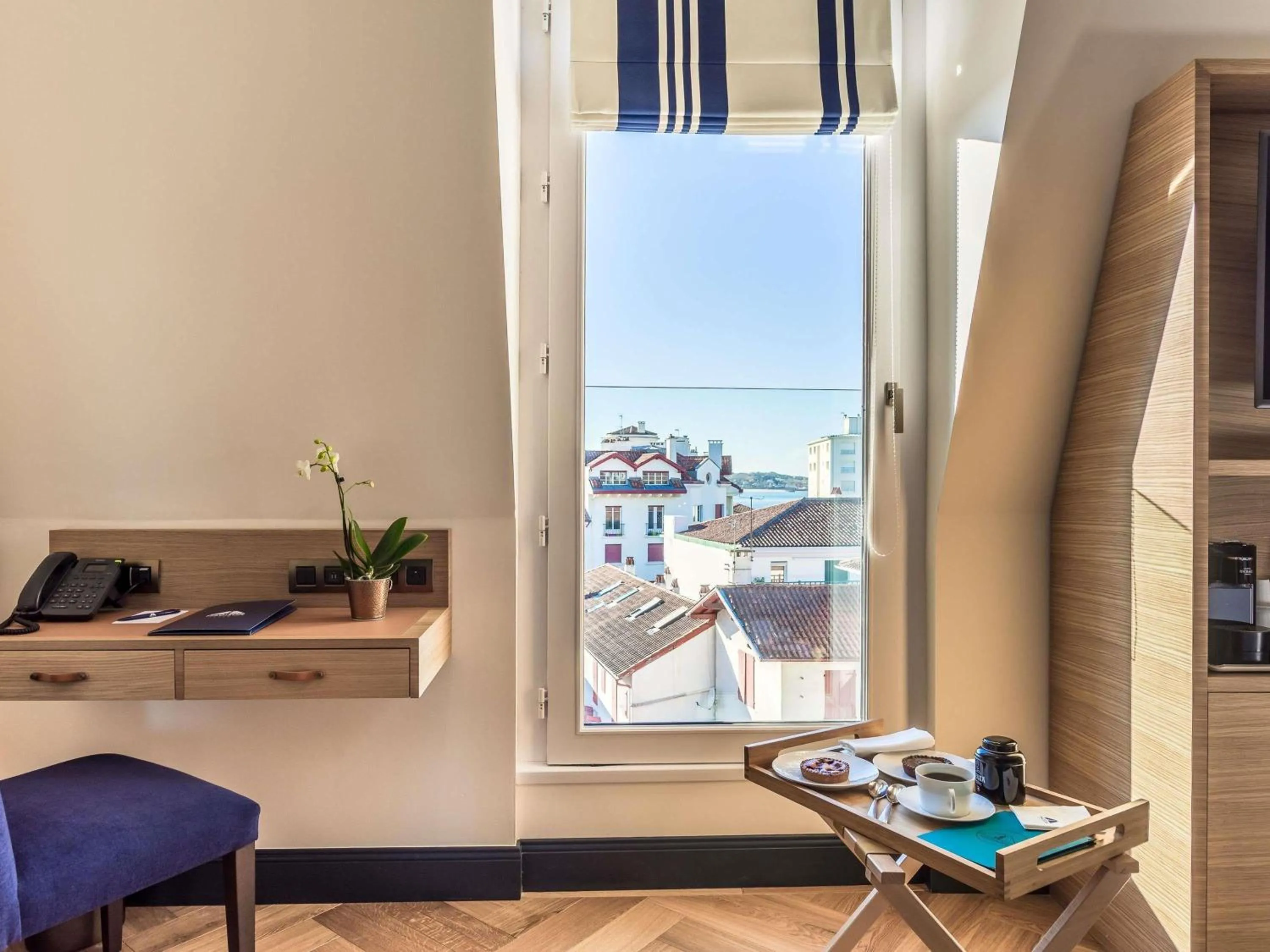 Bedroom in MADISON Saint Jean de Luz - Handwritten Collection