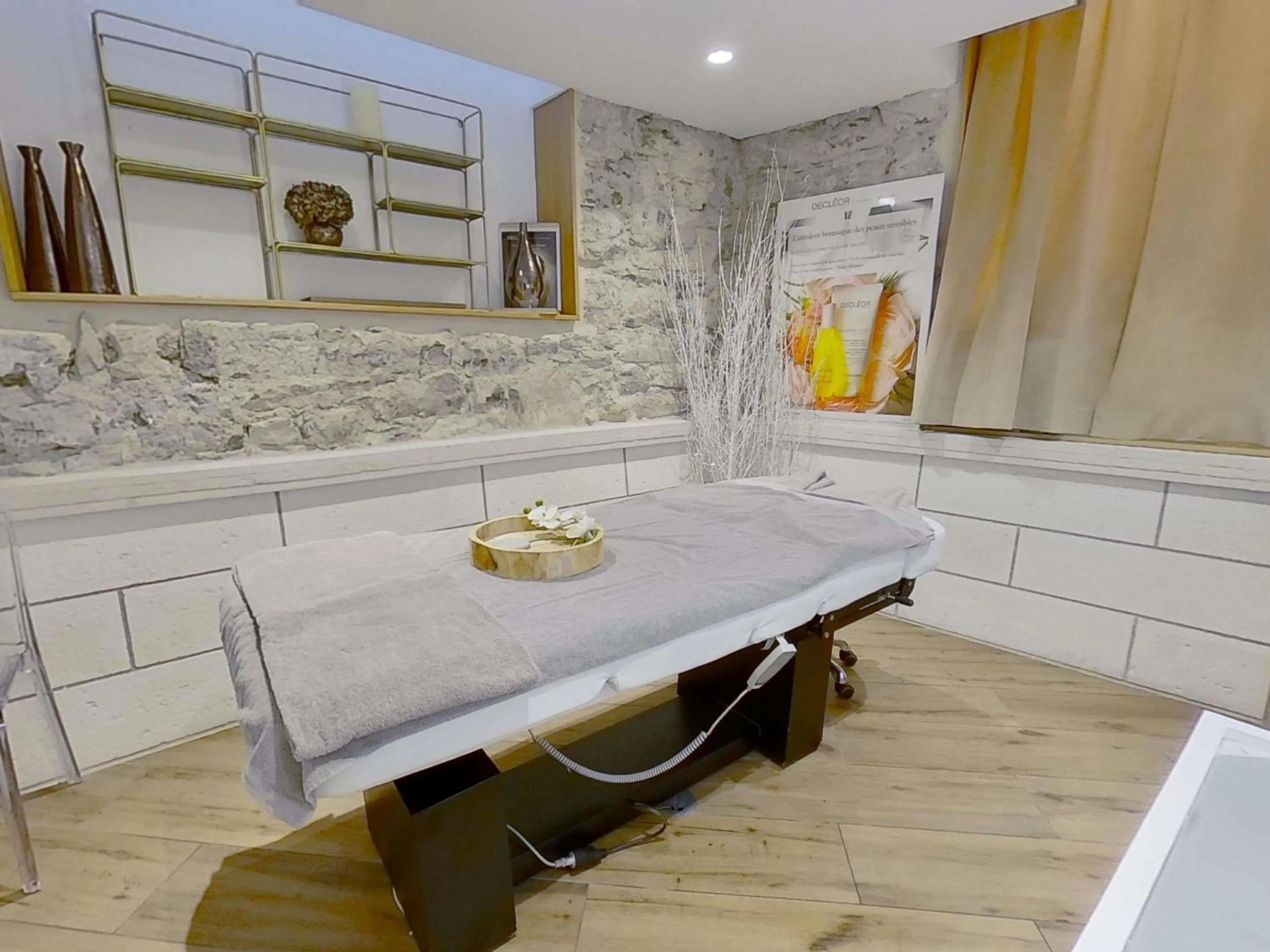 Spa and wellness centre/facilities in MADISON Saint Jean de Luz - Handwritten Collection