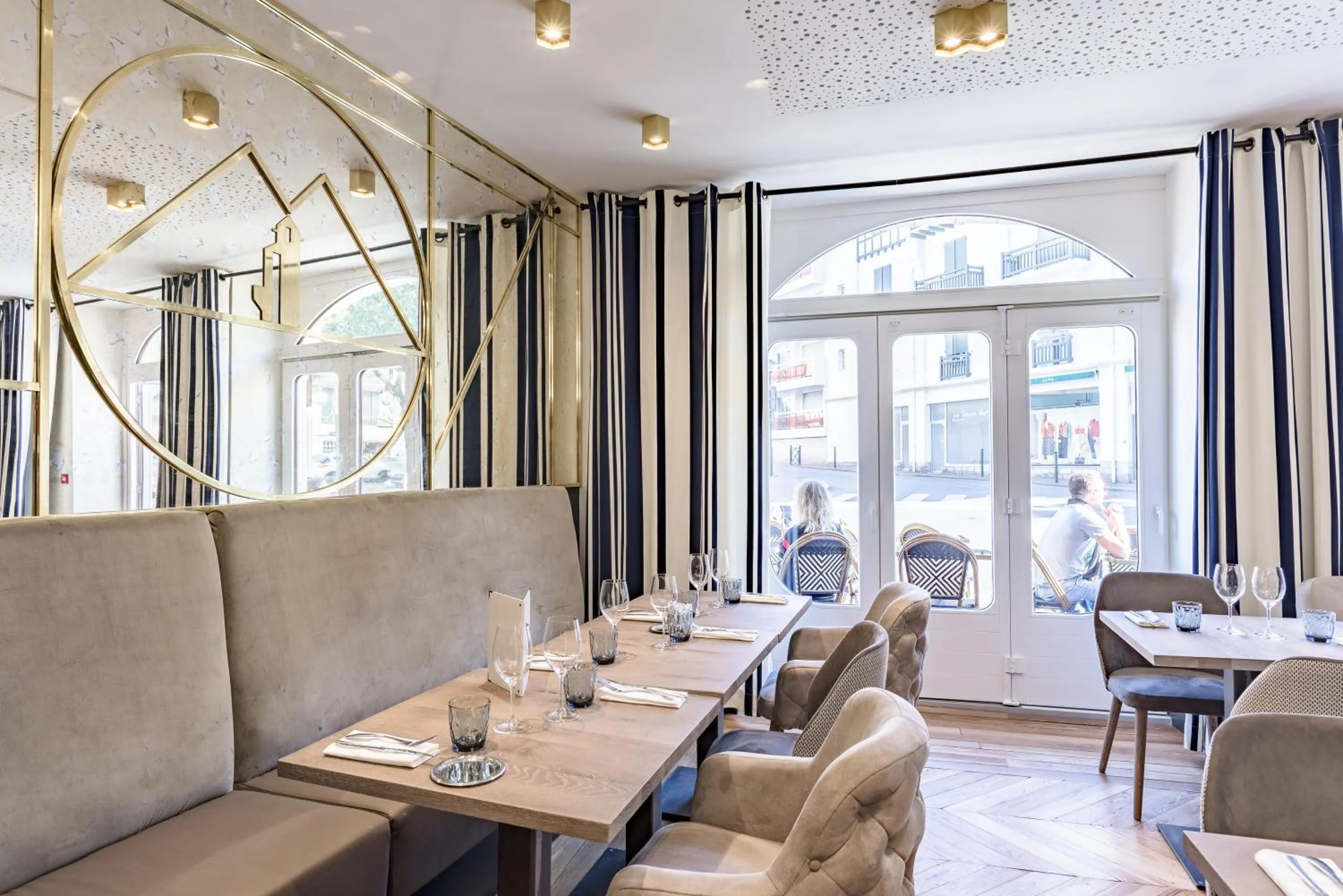 Restaurant/places to eat in MADISON Saint Jean de Luz - Handwritten Collection