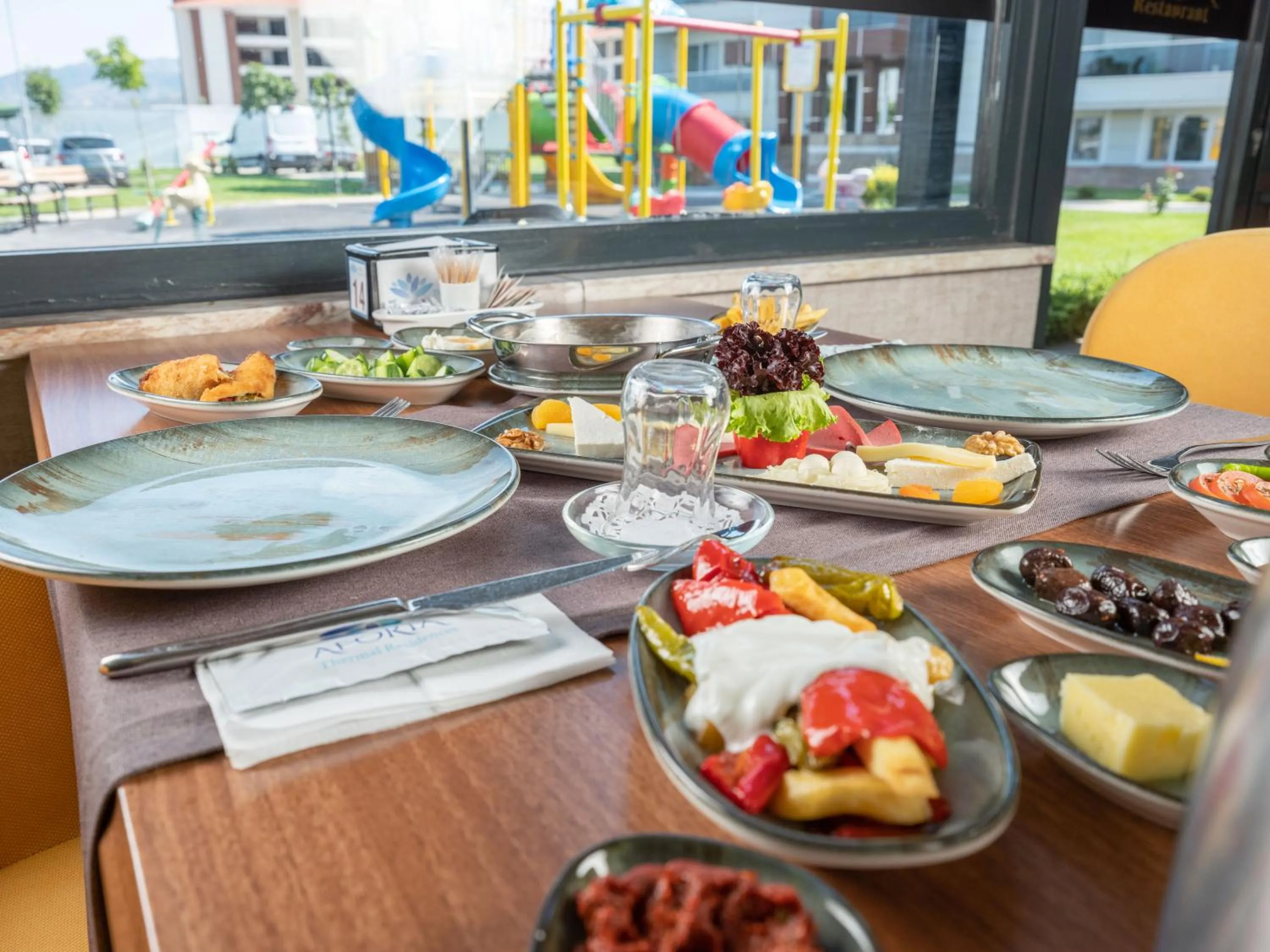 Restaurant/places to eat in Aforia Thermal Residences