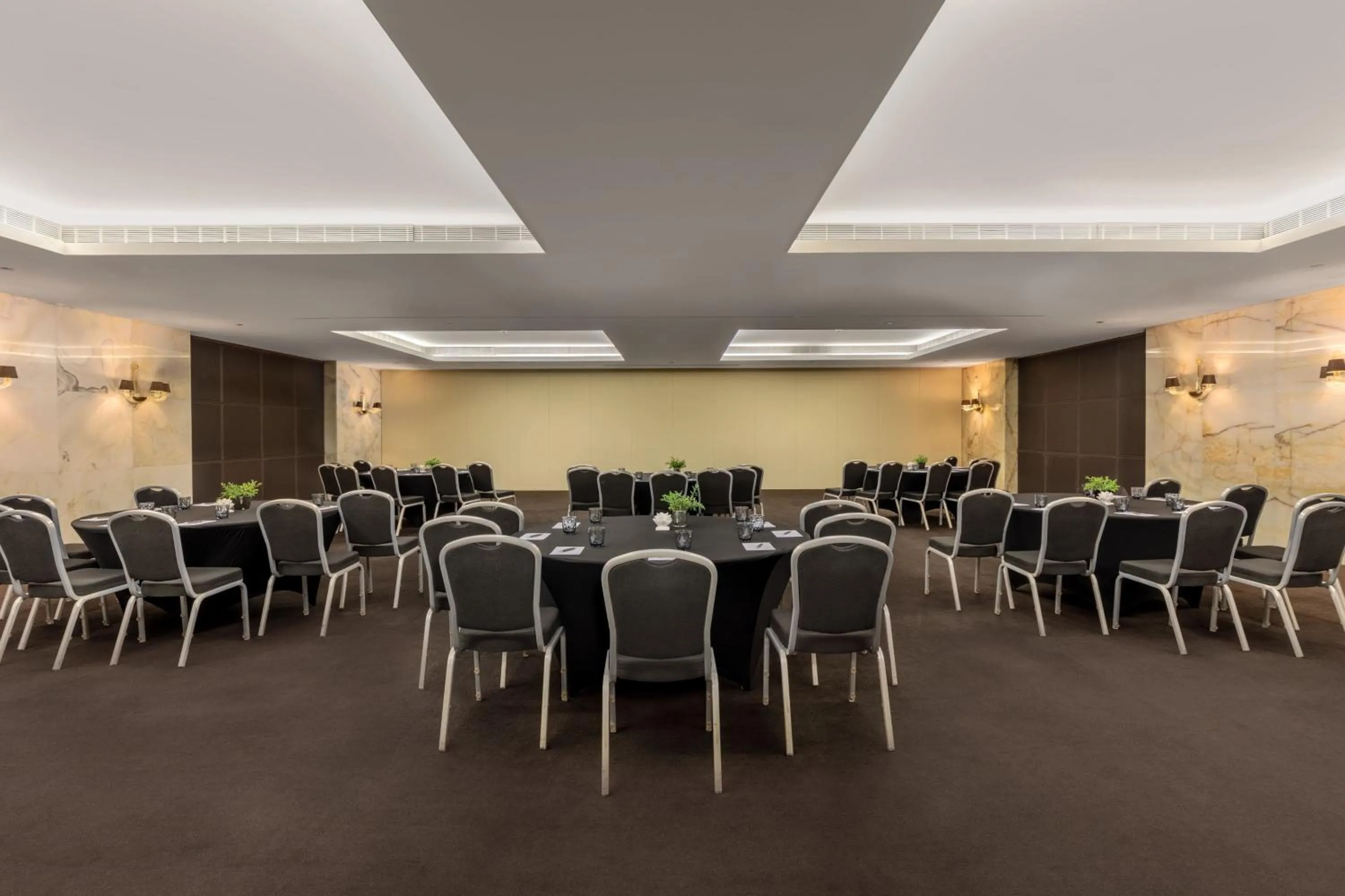 Meeting/conference room in Sheraton Lisboa Hotel & Spa