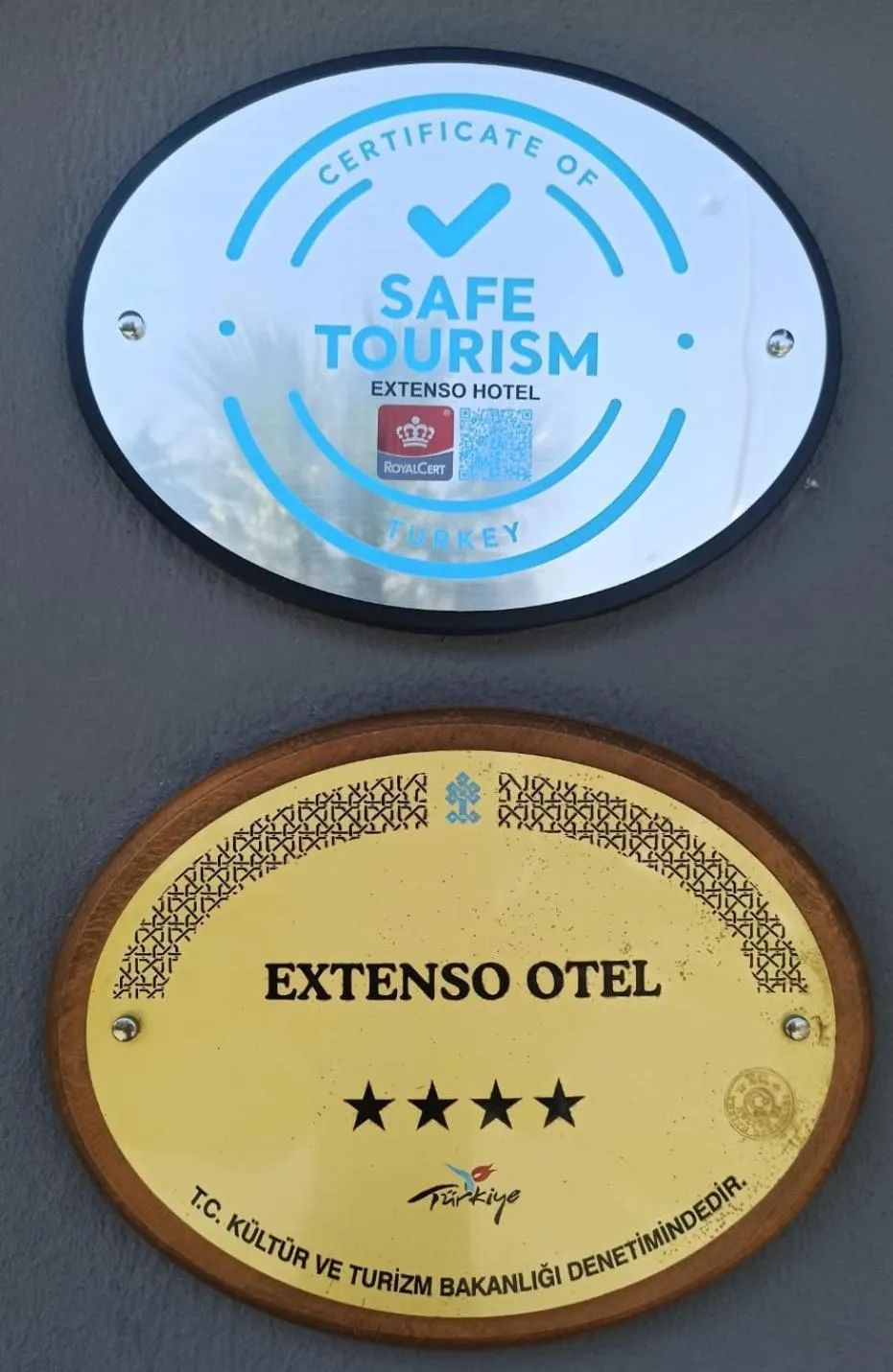 Certificate/Award in Extenso Hotel