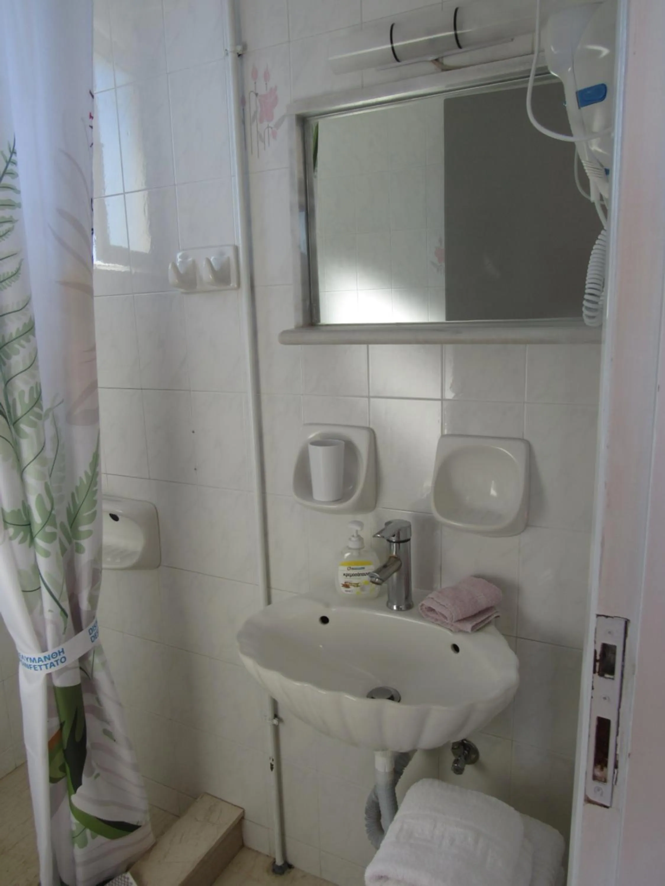 Shower in Kallisto studios