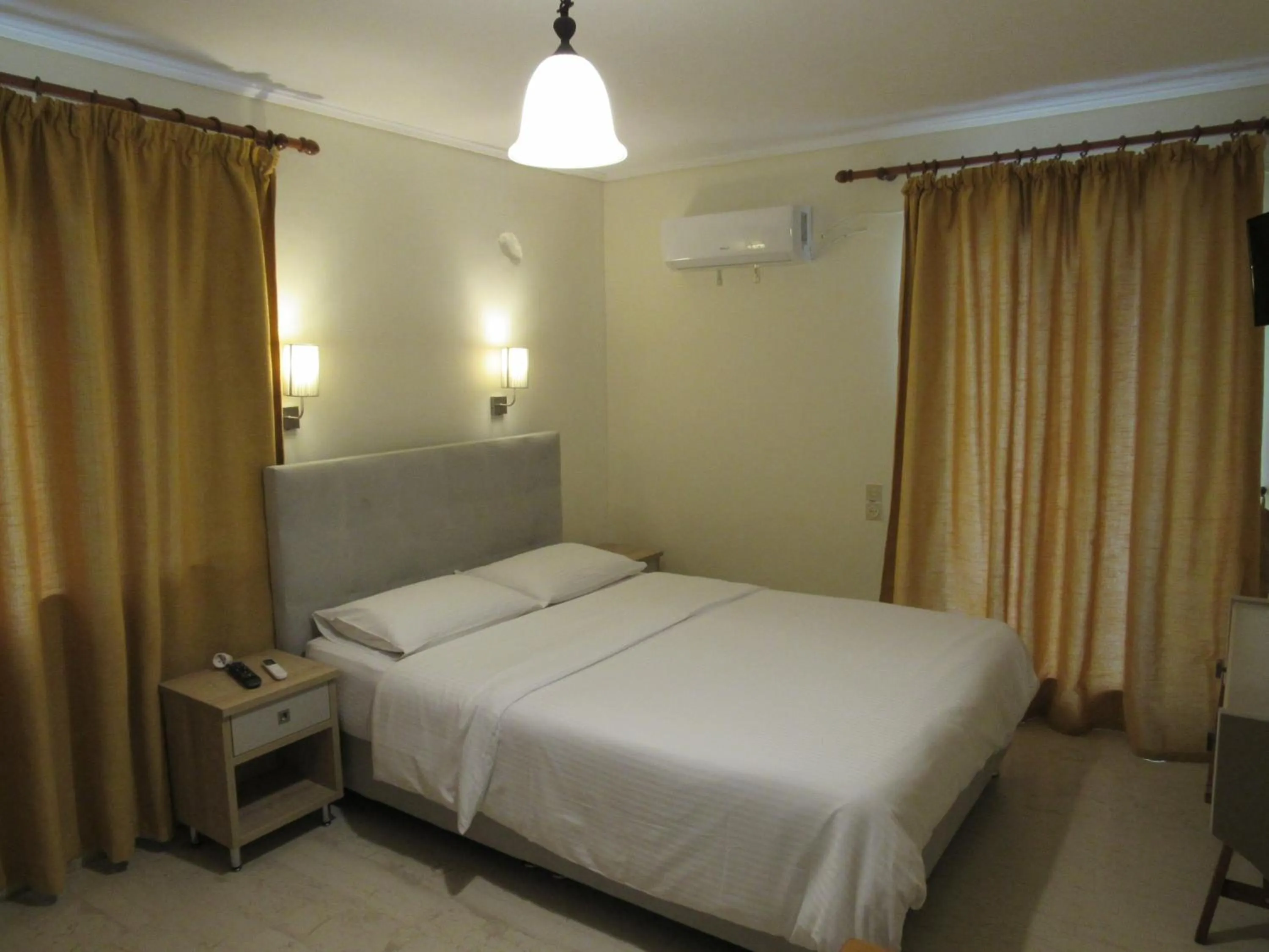 Bed in Kallisto studios