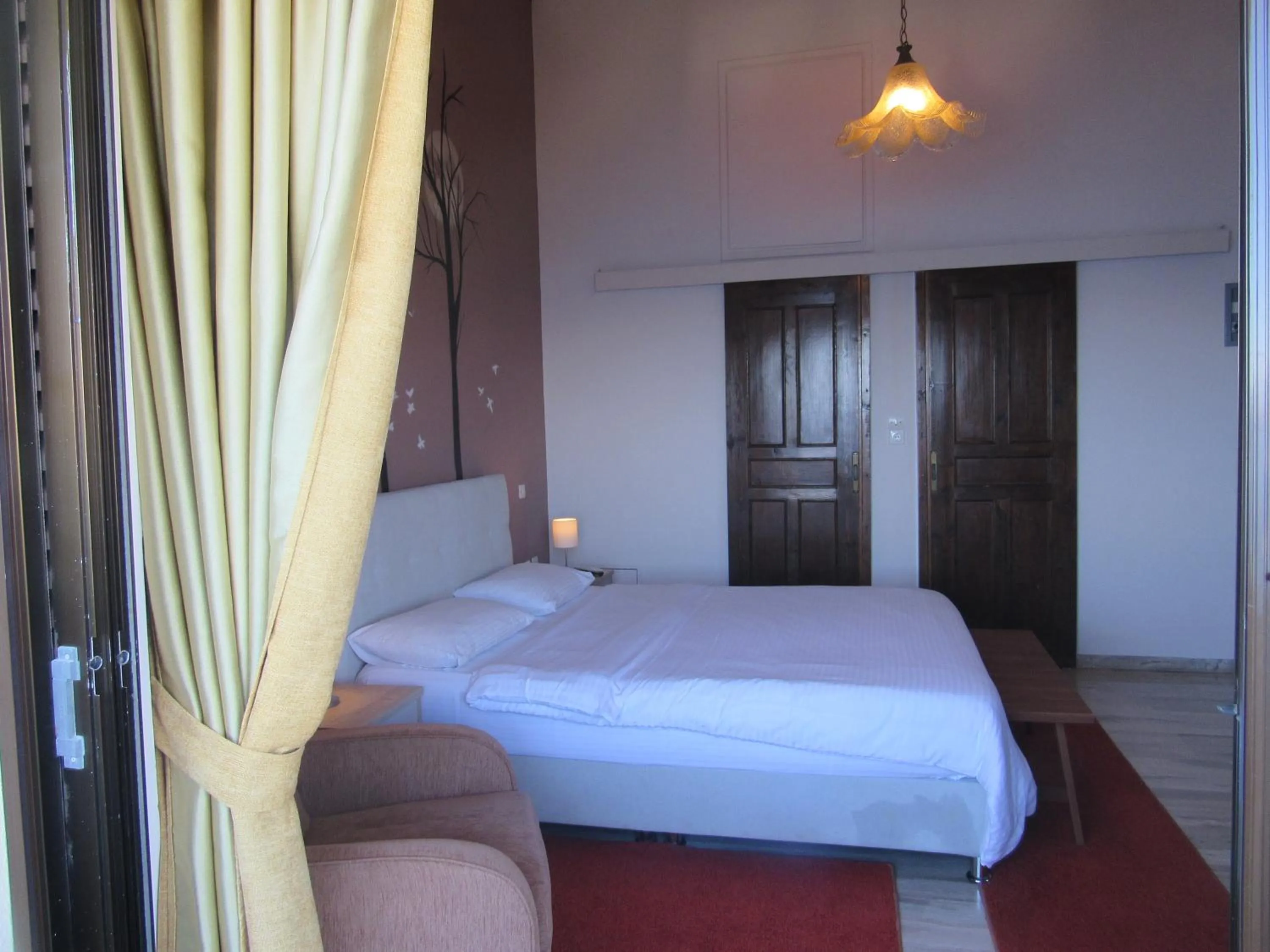 Bed in Kallisto studios