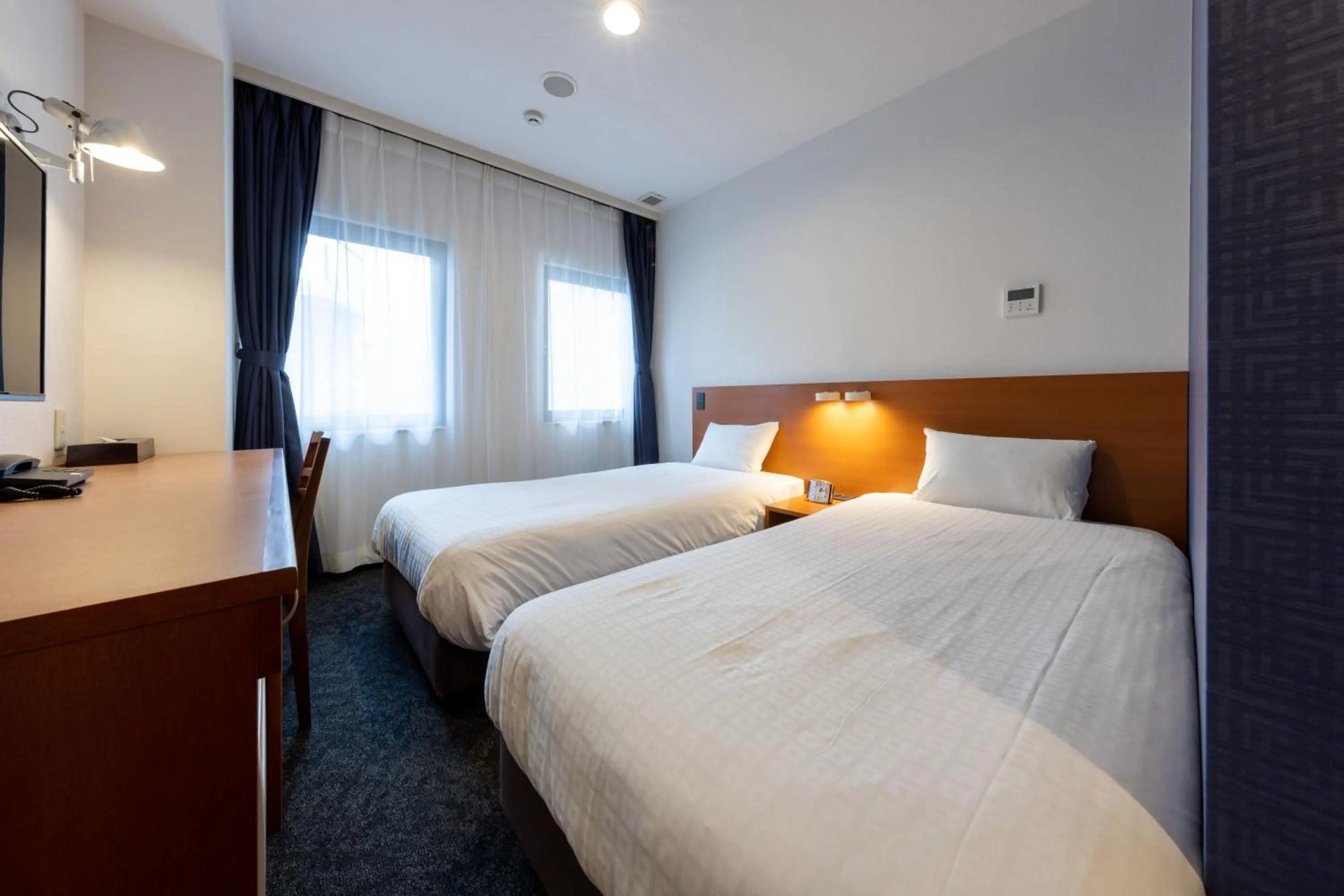 Photo of the whole room, Bed in Sun Palace Hotel