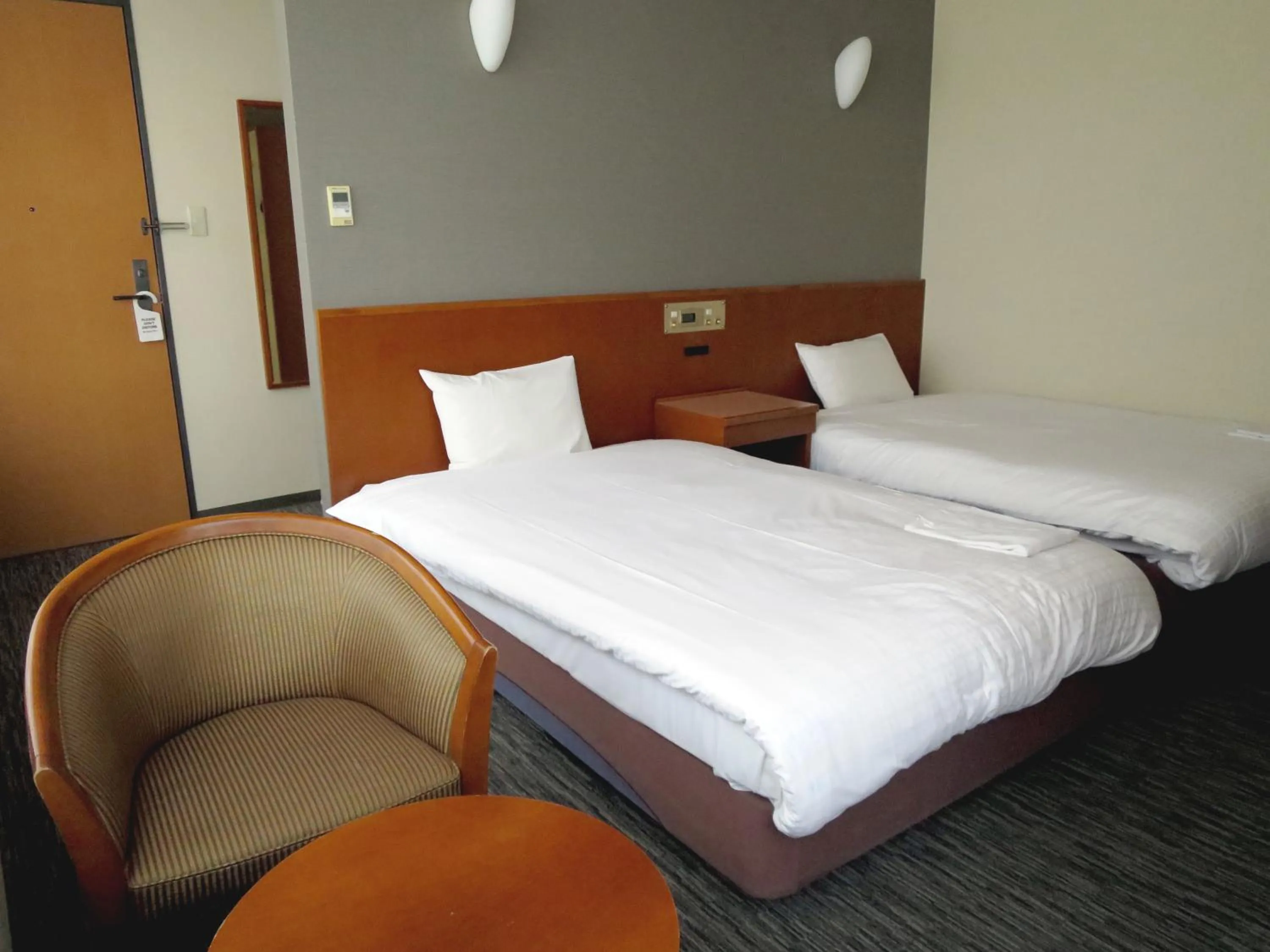 Bed in Sun Palace Hotel