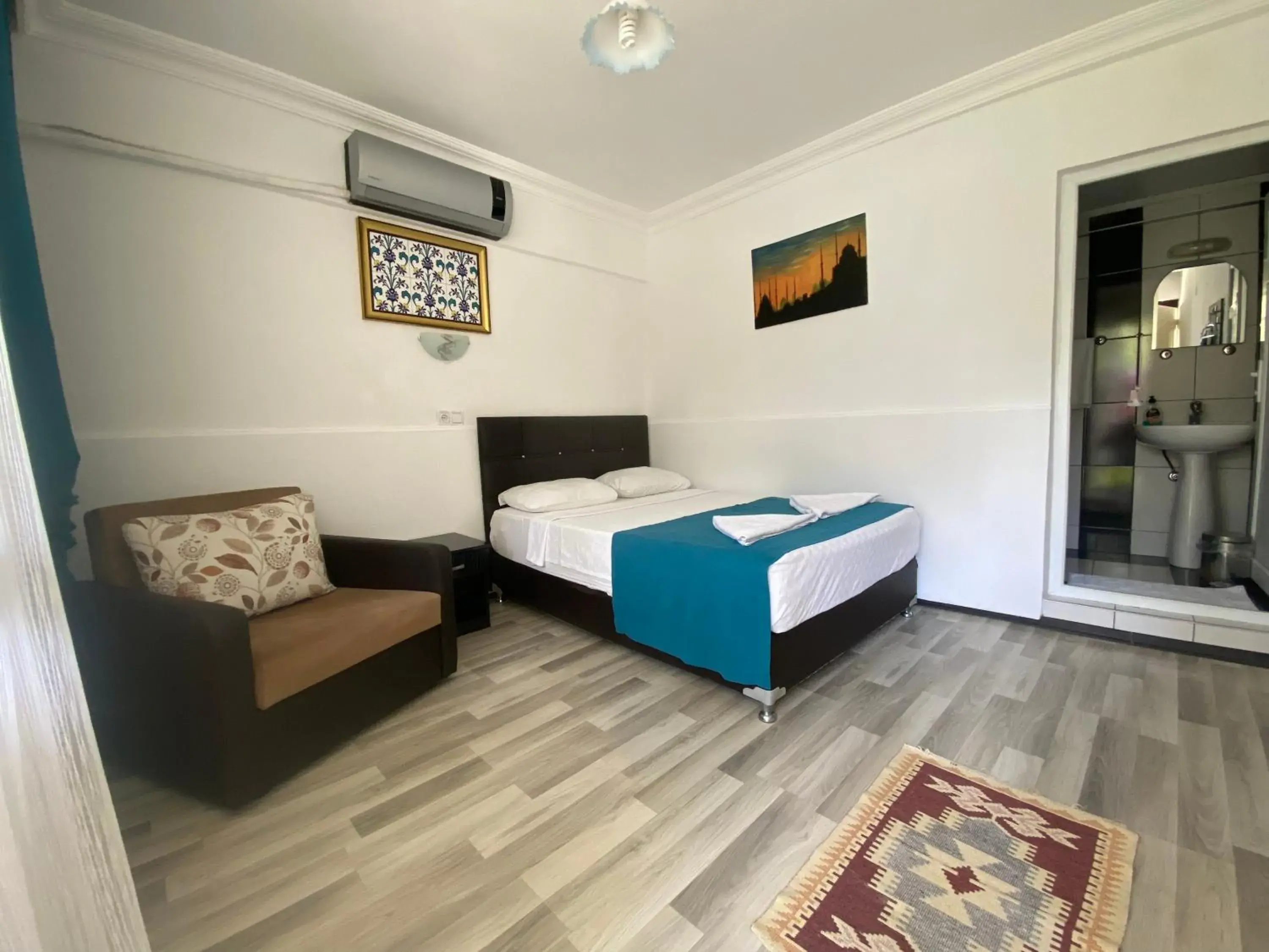 Standard Twin Room in Sunrise Aya Hotel Standard Twin Room in Sunrise Aya Hotel