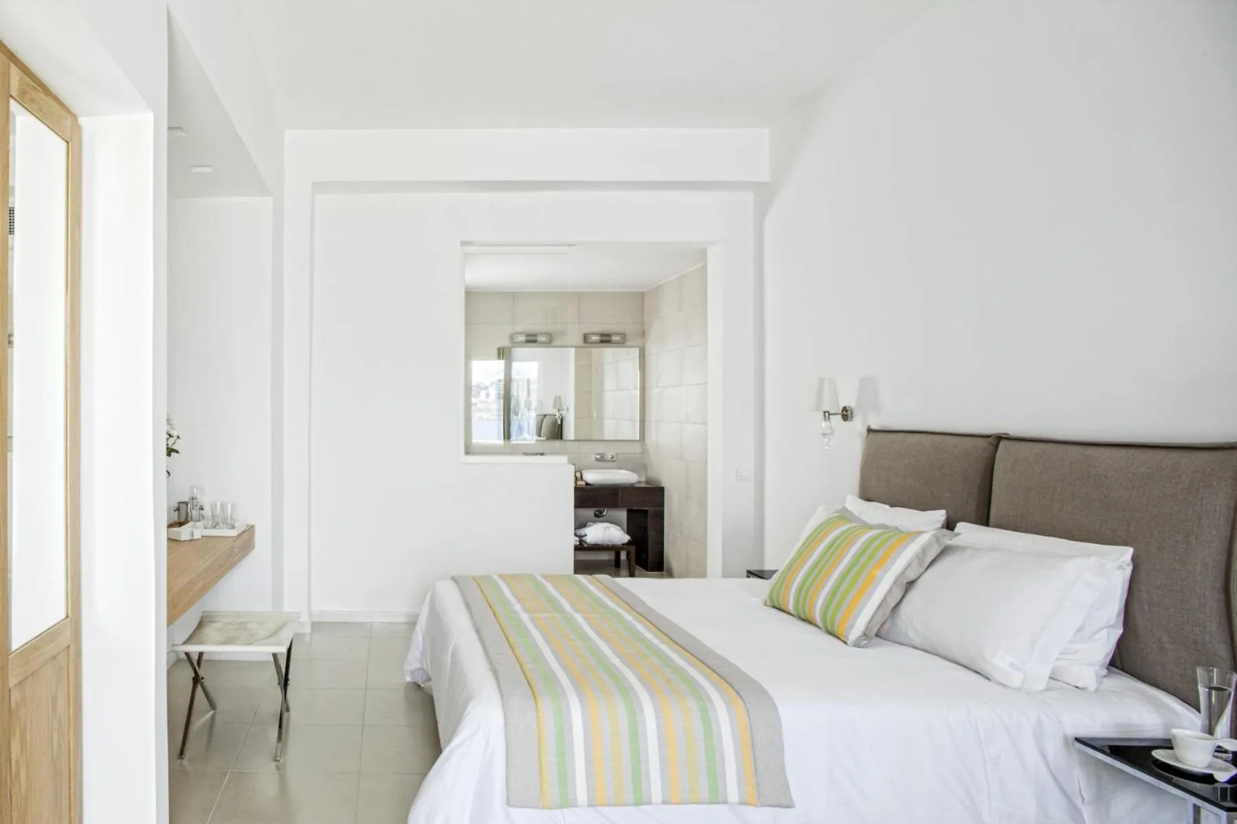 TV and multimedia, Bed in DeLight Boutique Hotel - Small Luxury Hotels of the World