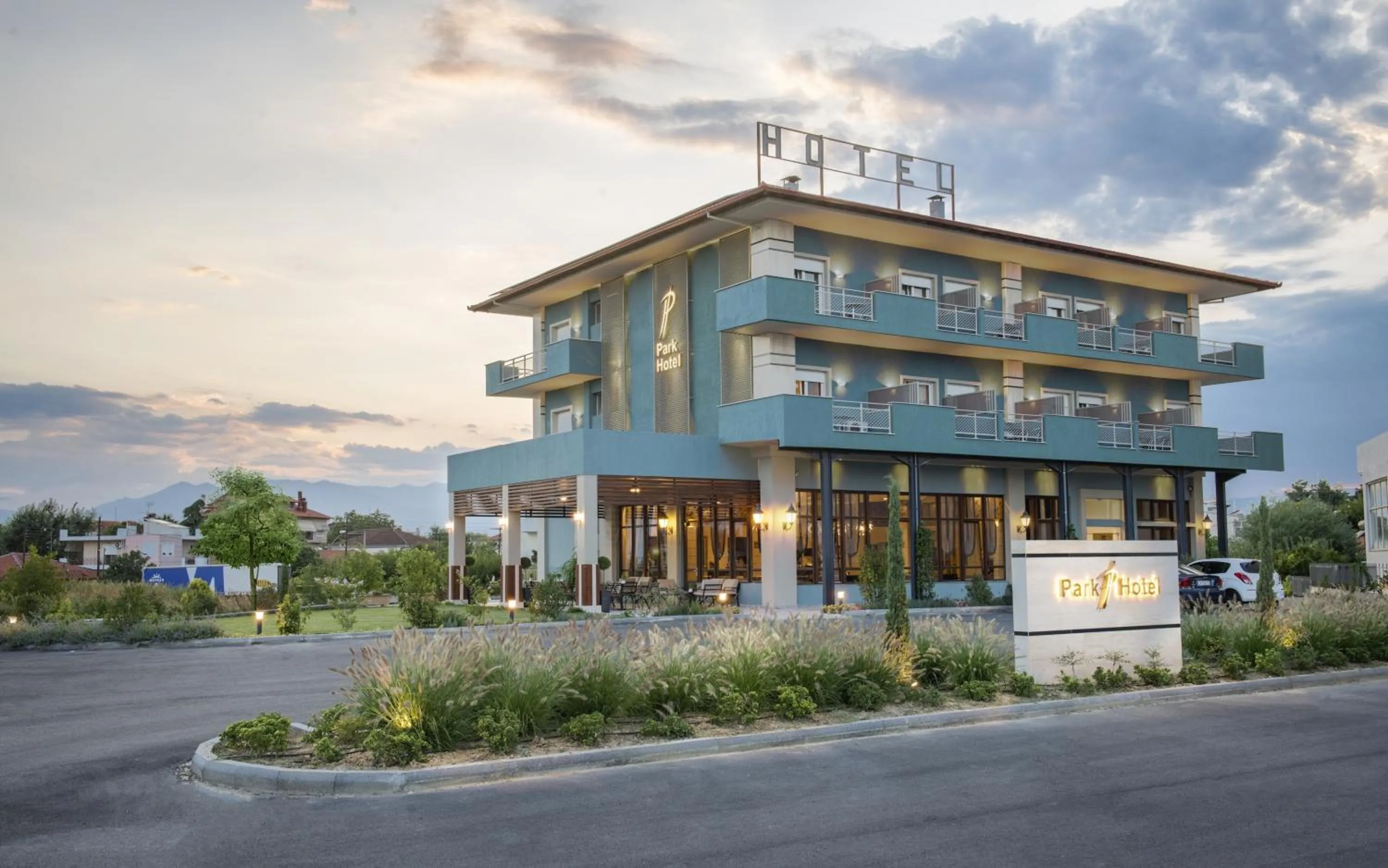 Facade/entrance in Park Hotel