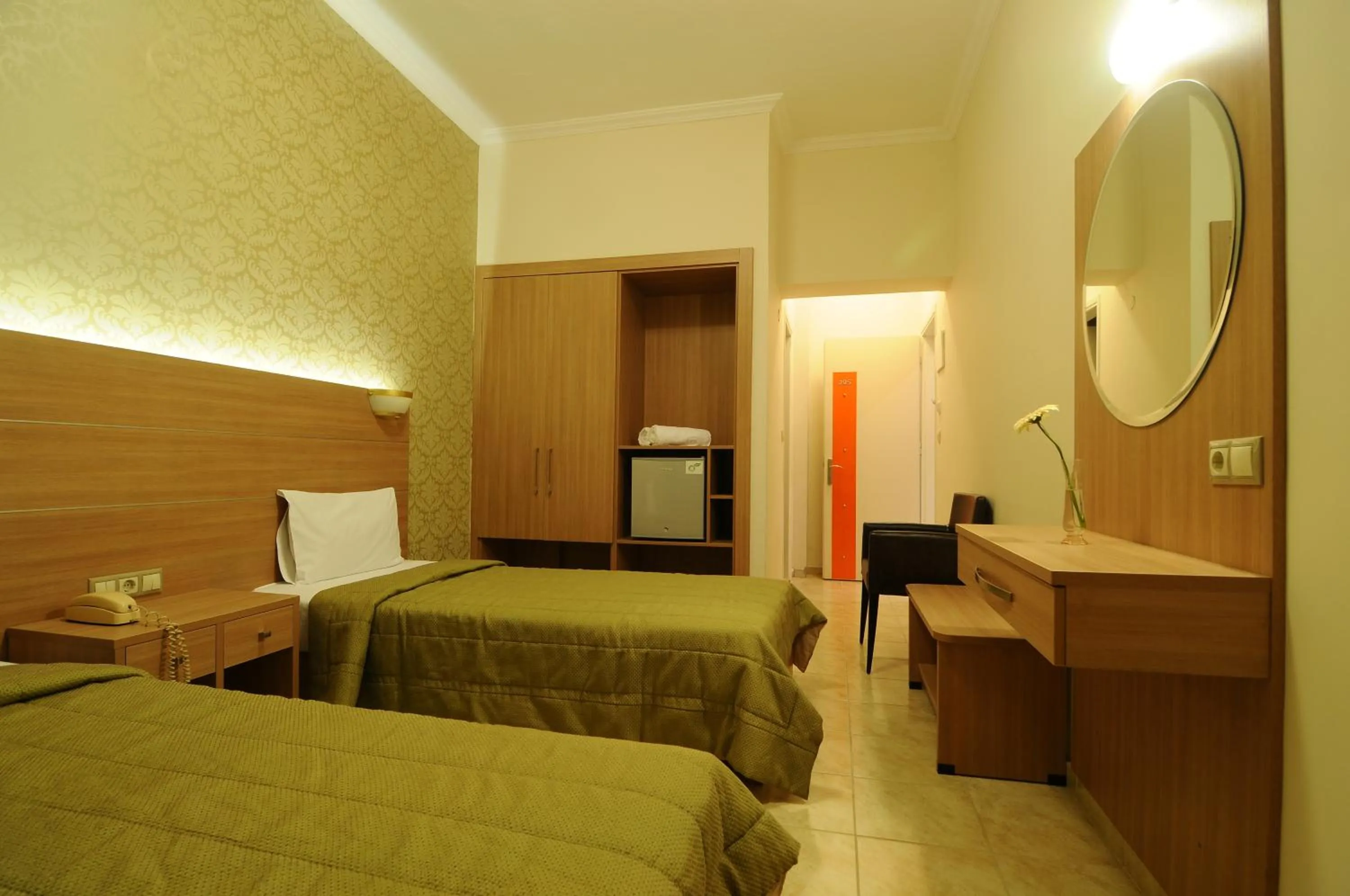 Photo of the whole room, Bed in Park Hotel