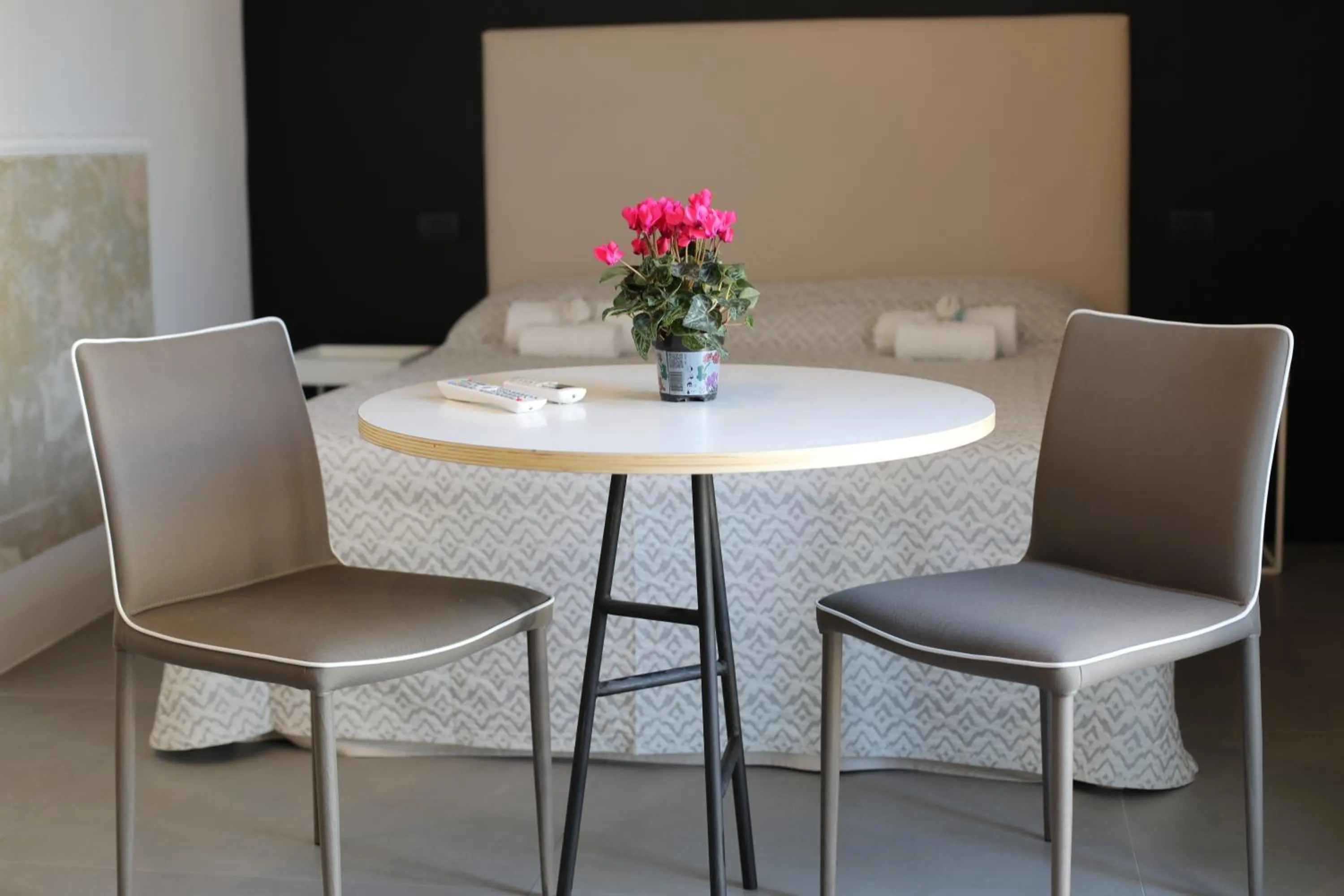 Photo of the whole room in The Station Napoli