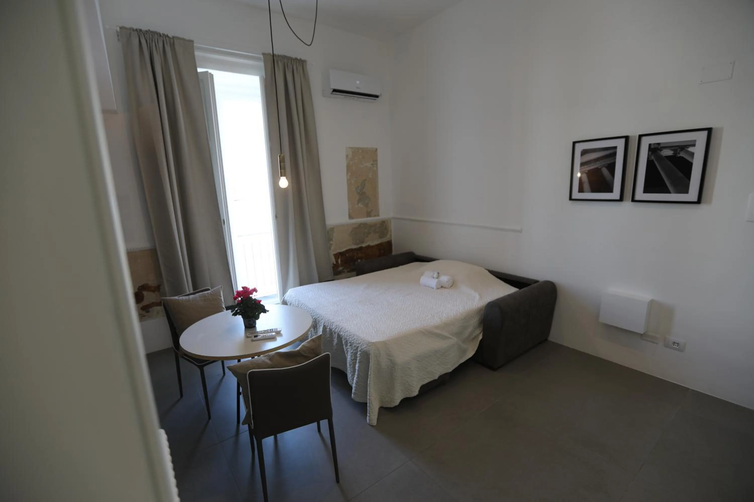 Bed in The Station Napoli