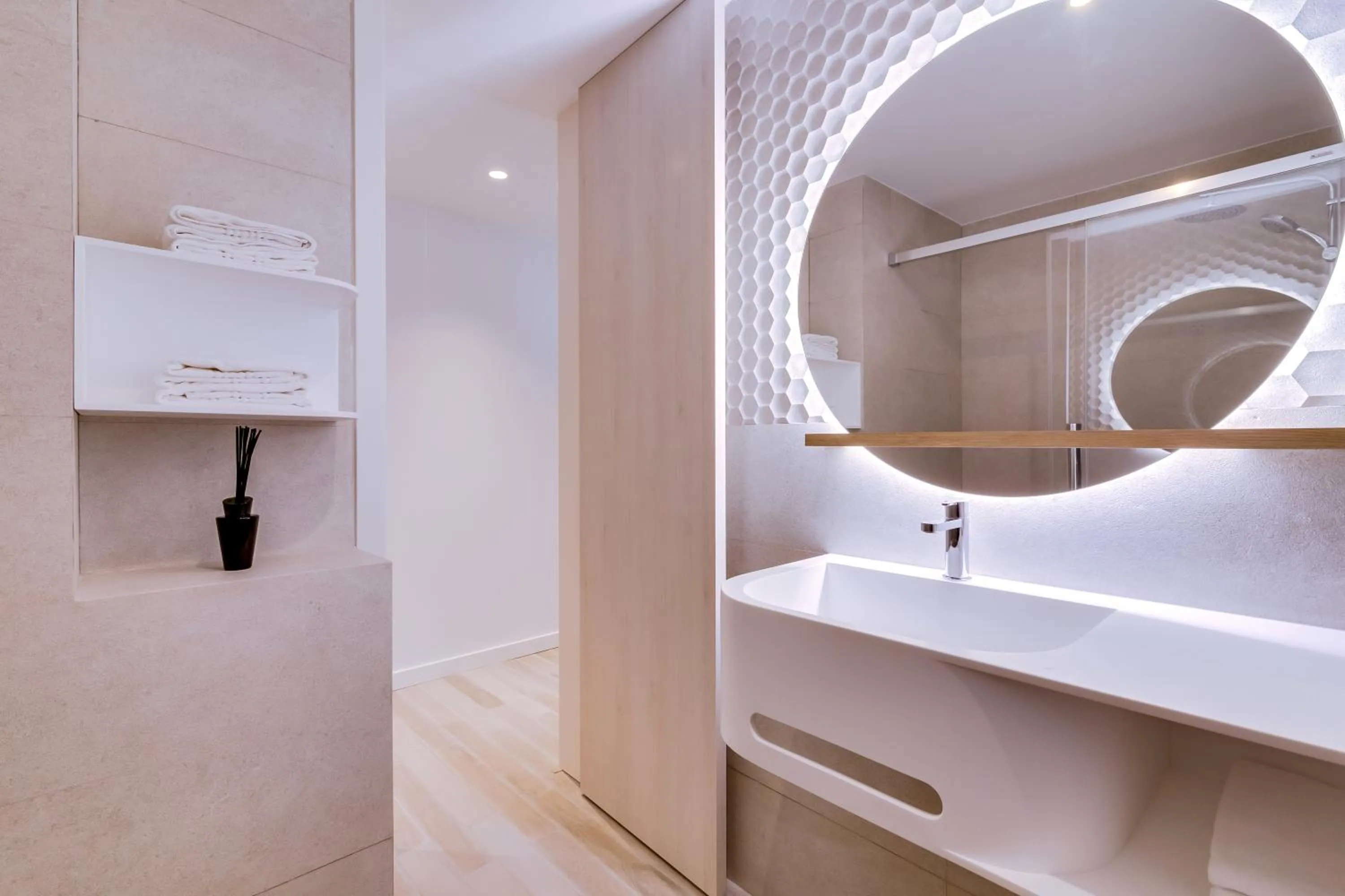 Shower in Hotel Sol e Mar Albufeira - Adults Only