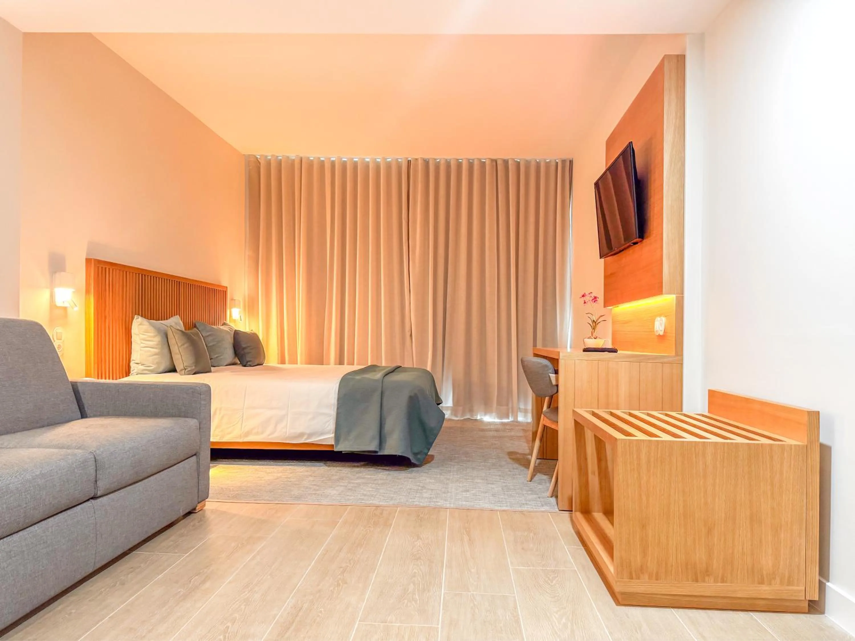 Bed in Hotel Sol e Mar Albufeira - Adults Only