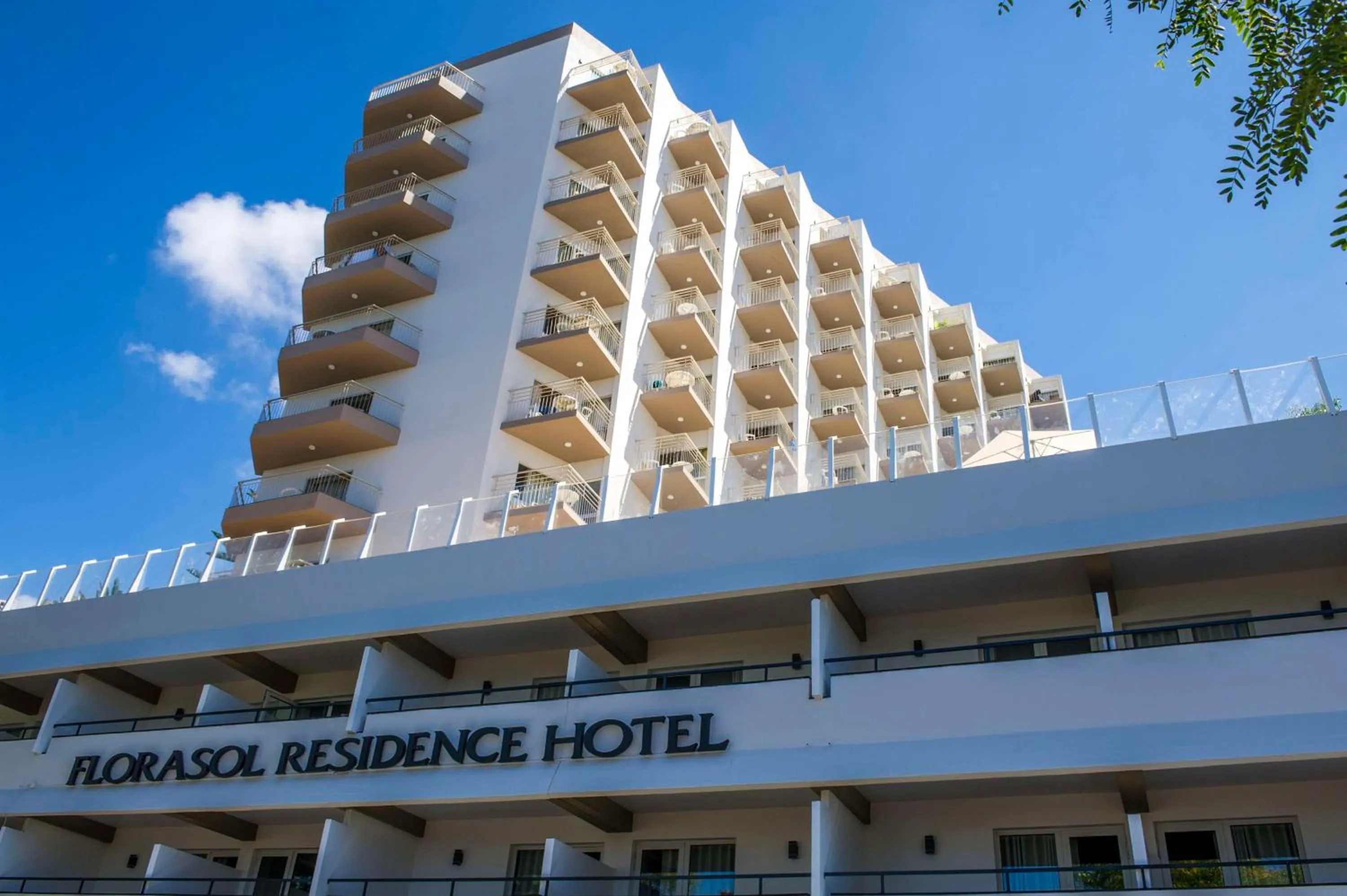 Property building in Florasol Residence Hotel - Dorisol hotels