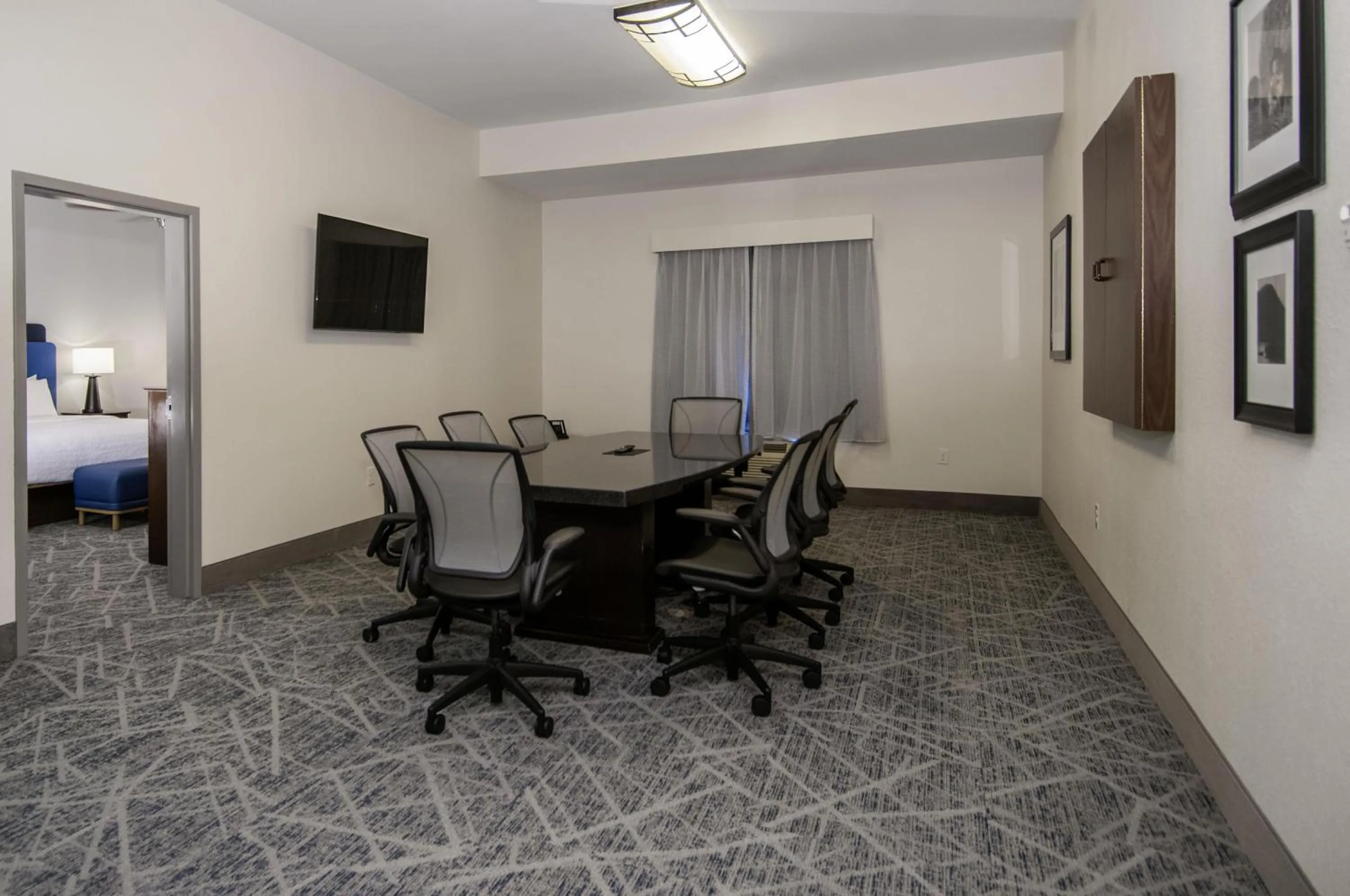 Bedroom in Hampton Inn West Monroe