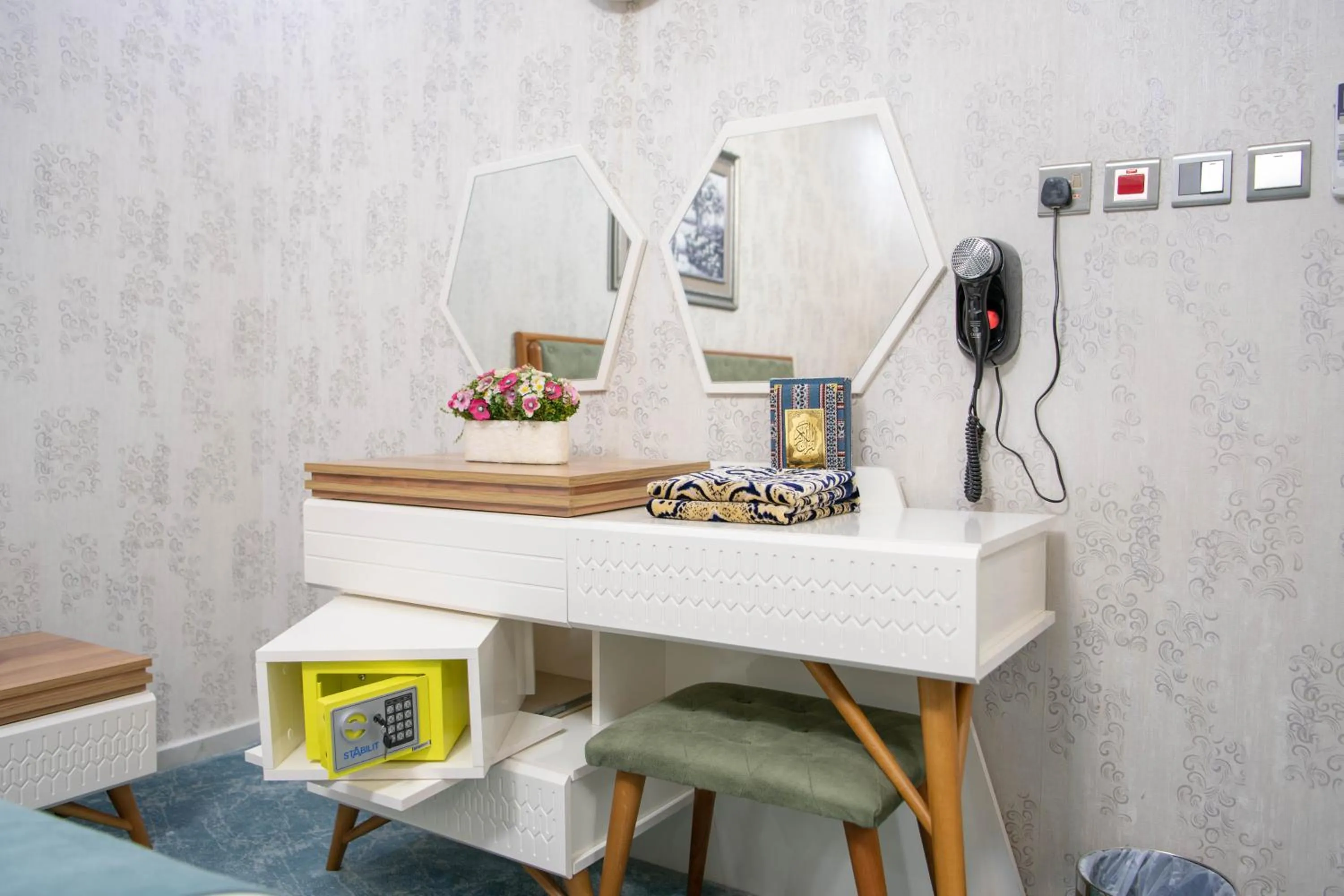 Photo of the whole room in Viola Hotel