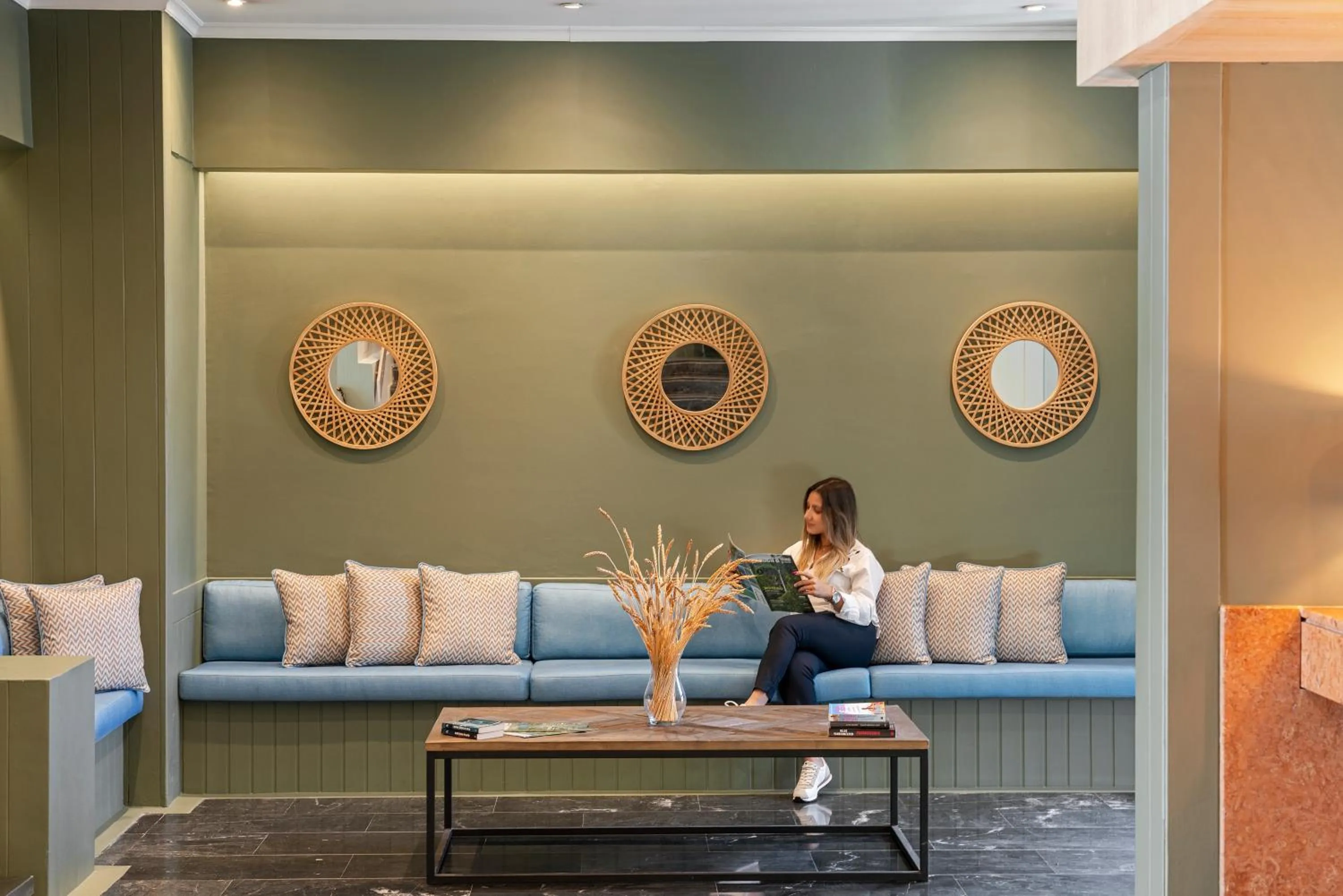 Living room in Dorisol Buganvilia Studio Hotel