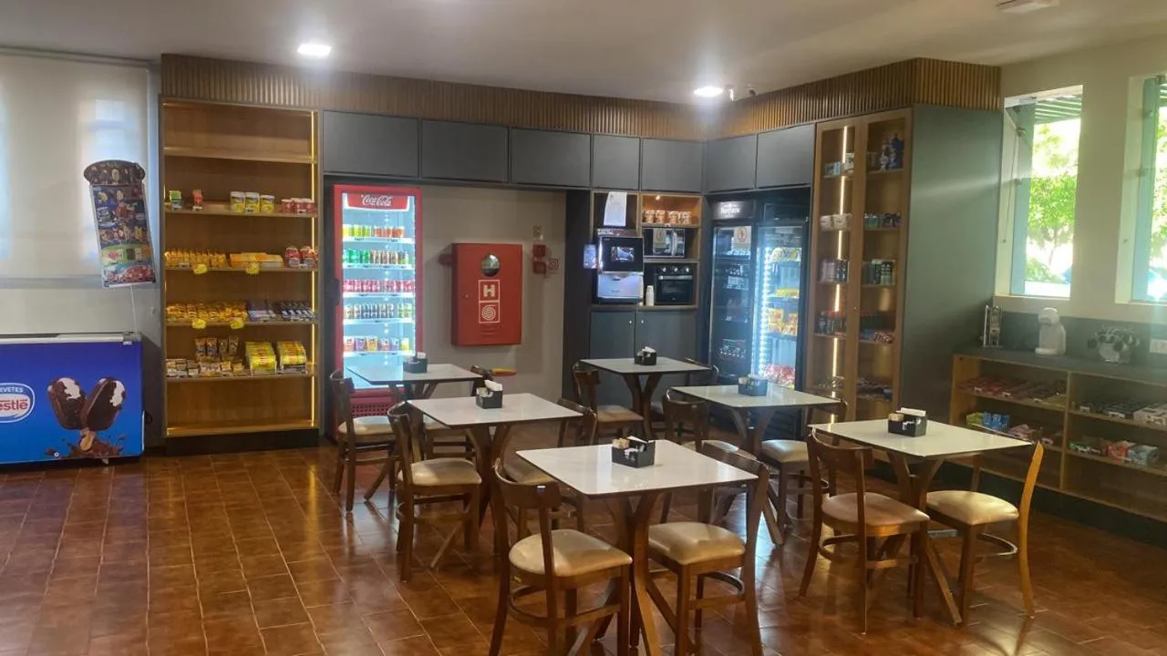 Restaurant/places to eat in Santa Rosa Hotel