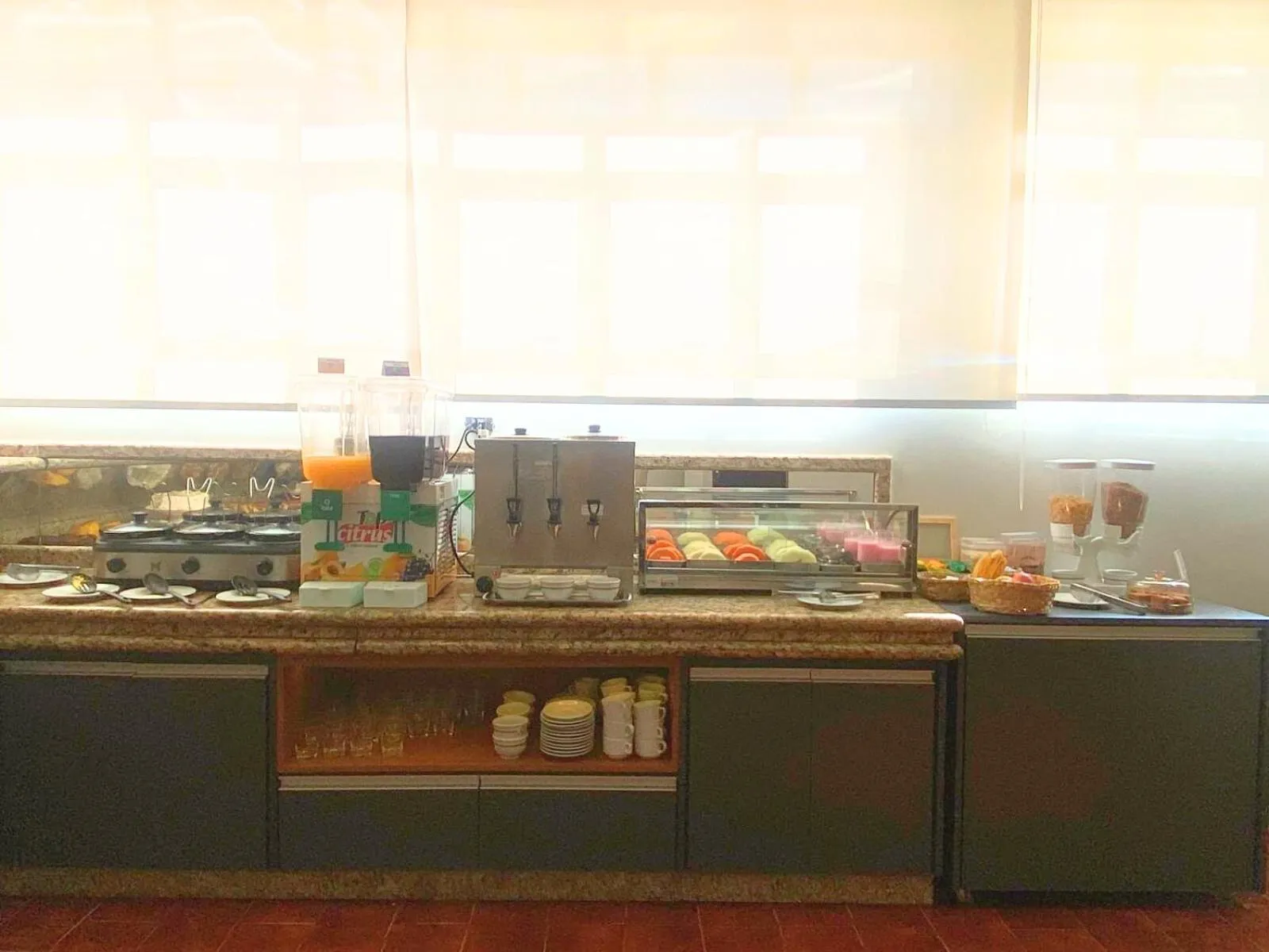 Breakfast in Santa Rosa Hotel