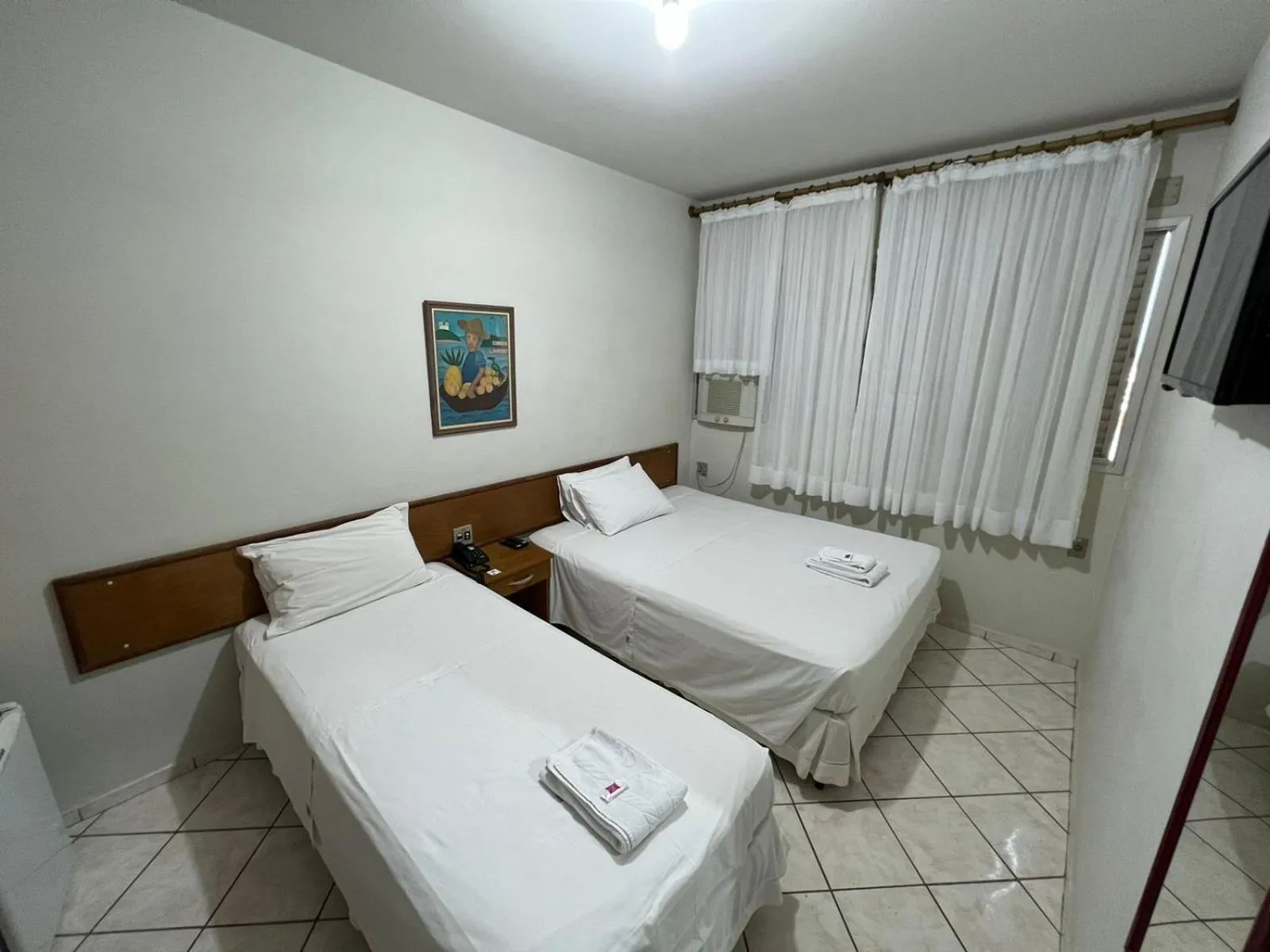 Bed in Santa Rosa Hotel