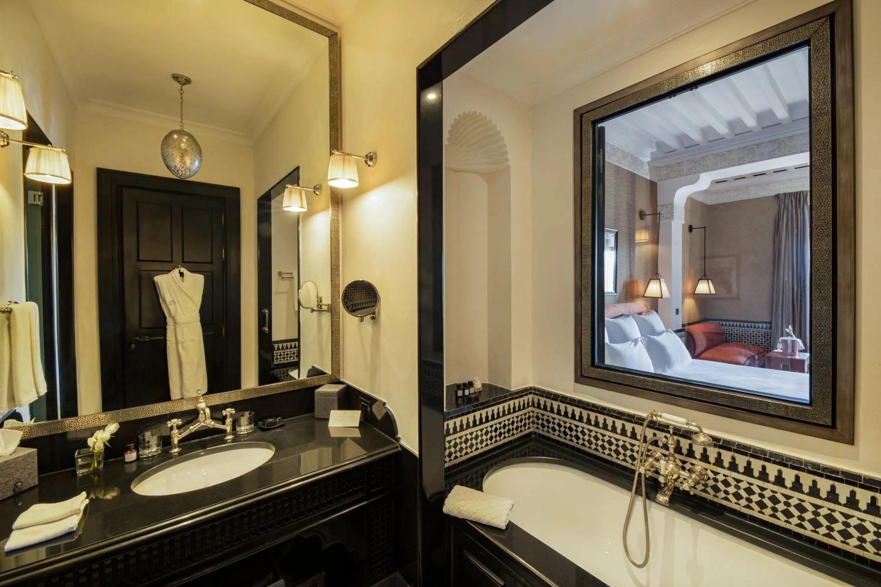 Bathroom, Bed in Selman Marrakech