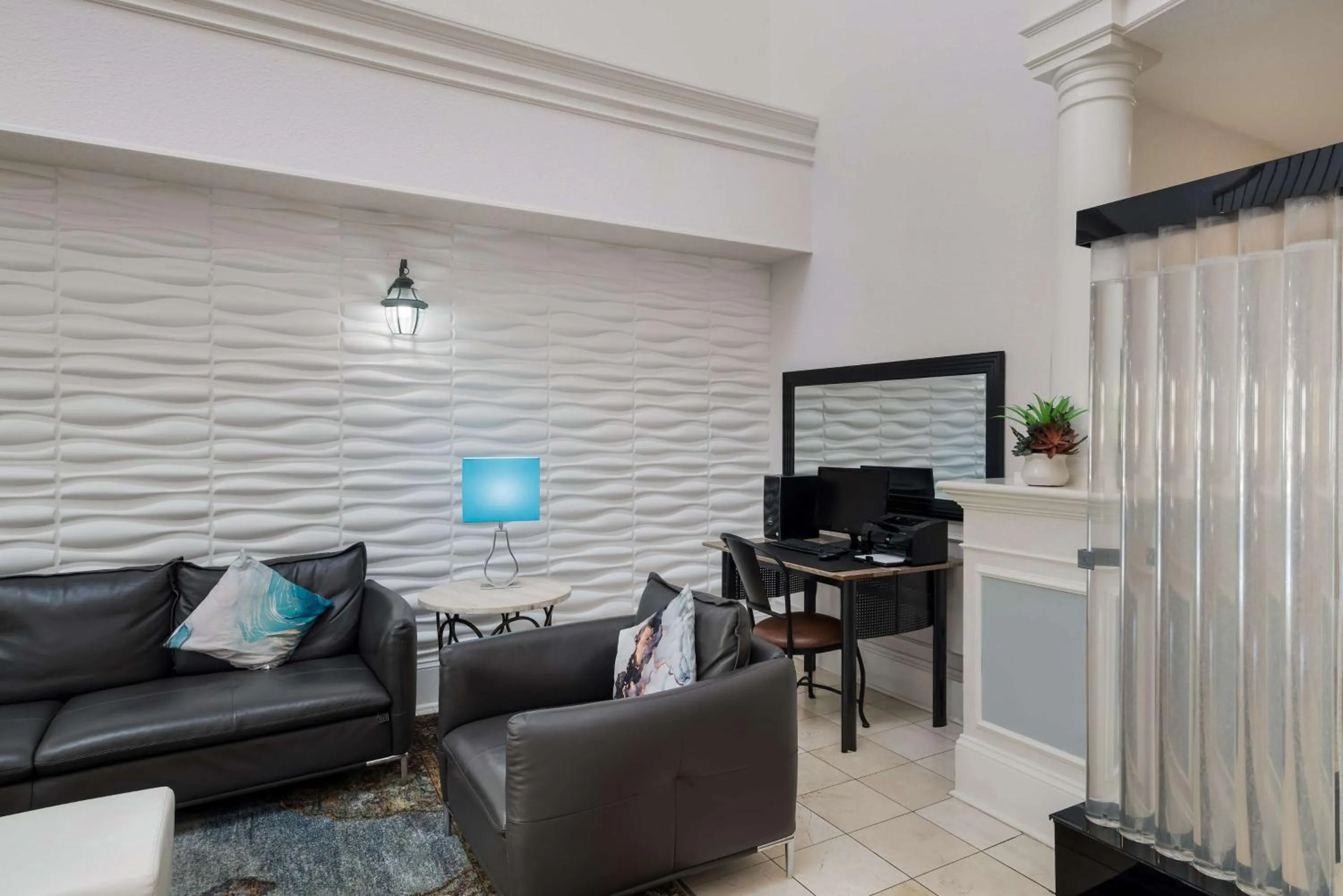 Business facilities in SureStay Plus Hotel by Best Western Plano