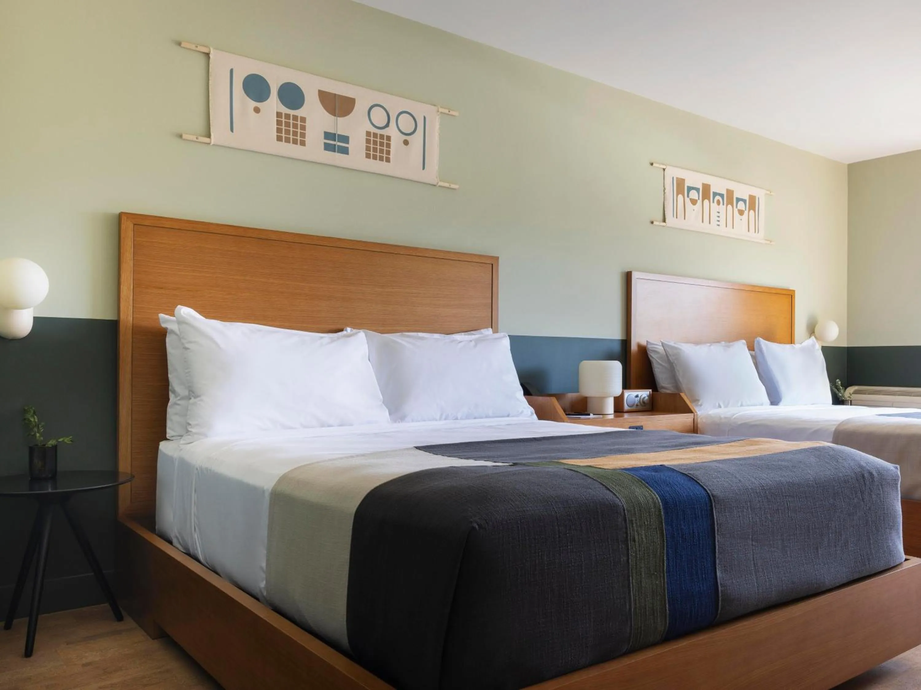 Bed in Trailborn Rocky Mountains Outpost