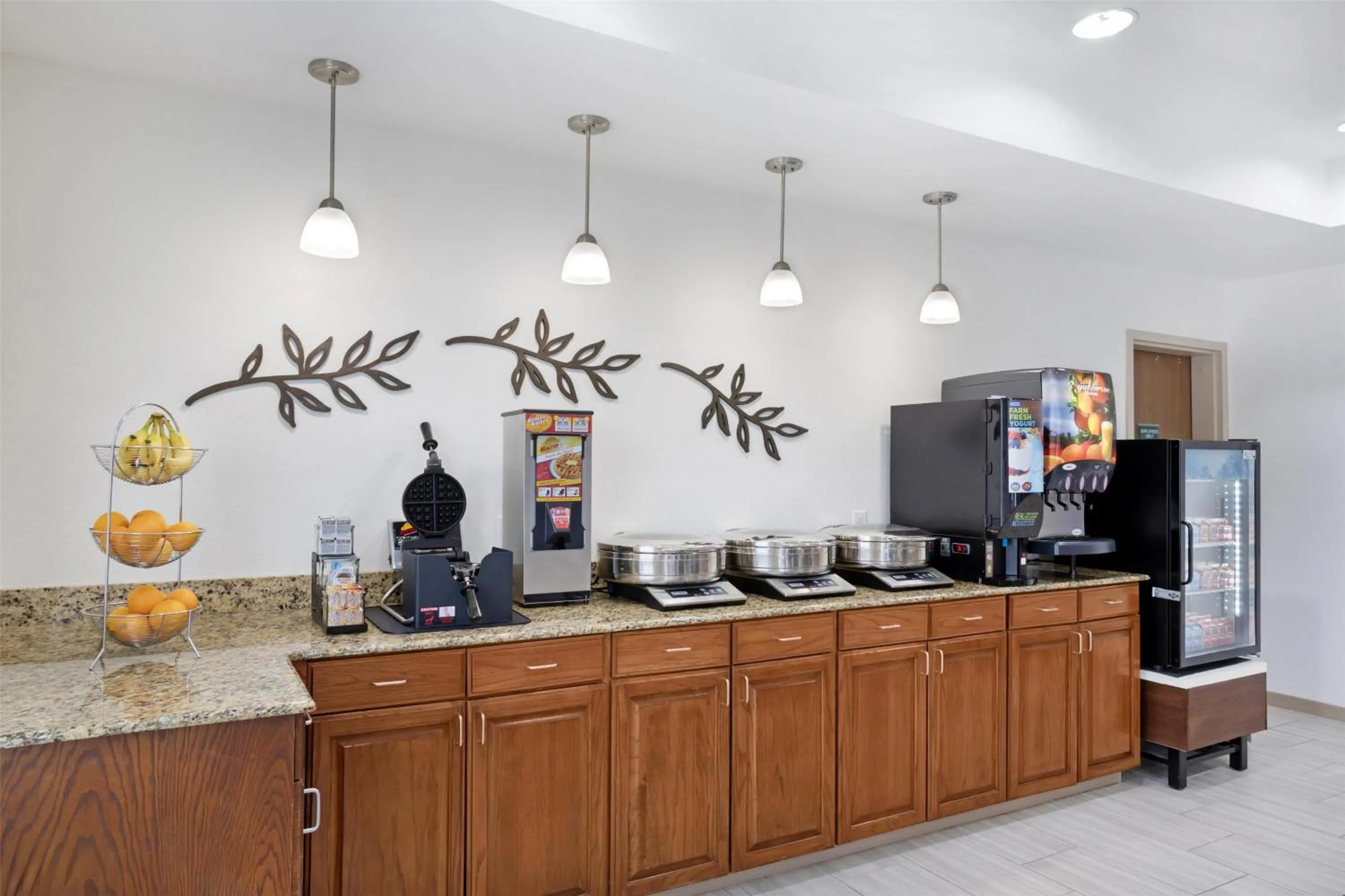 Breakfast in Best Western Plus Executive Hotel & Suites