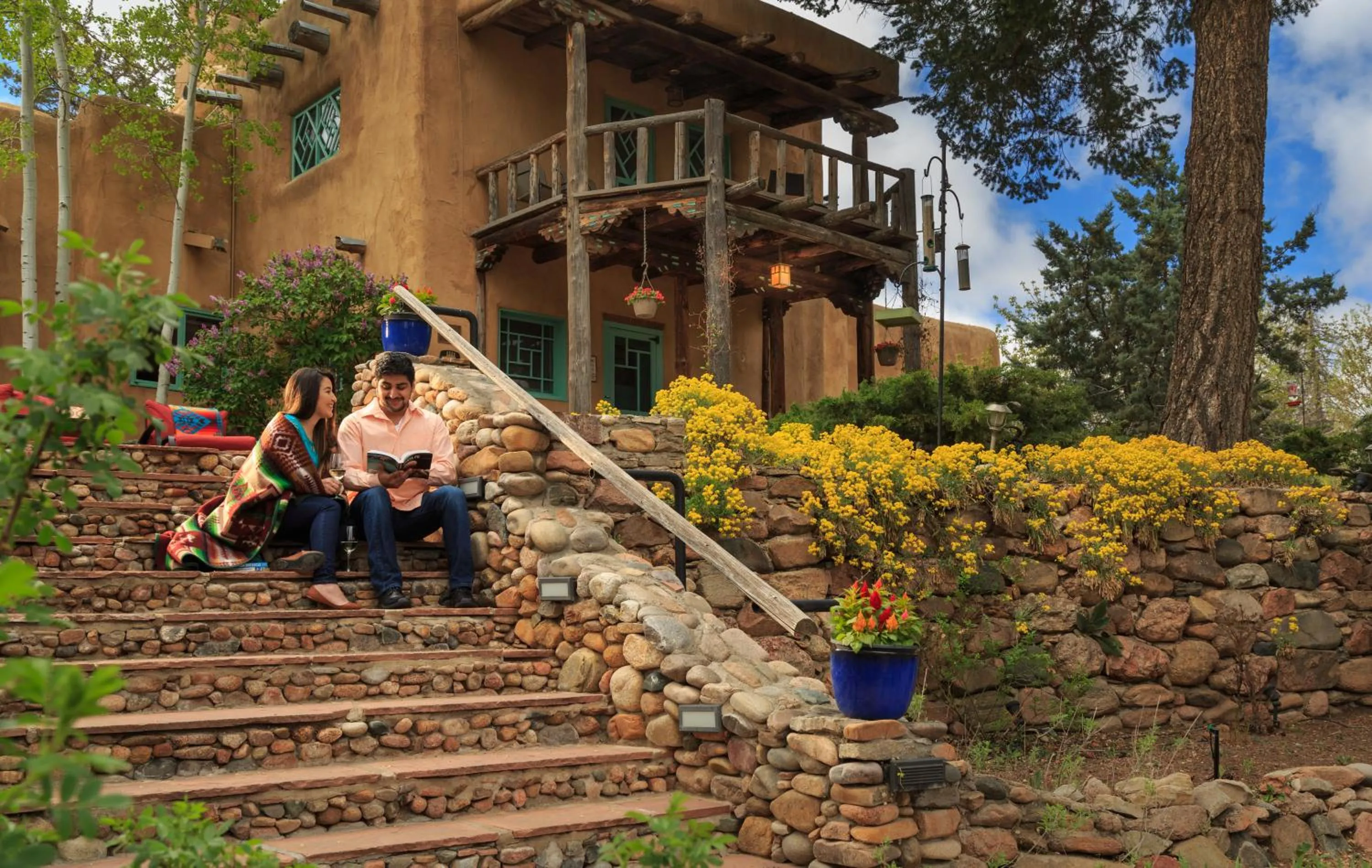 Guests in Inn of the Turquoise Bear