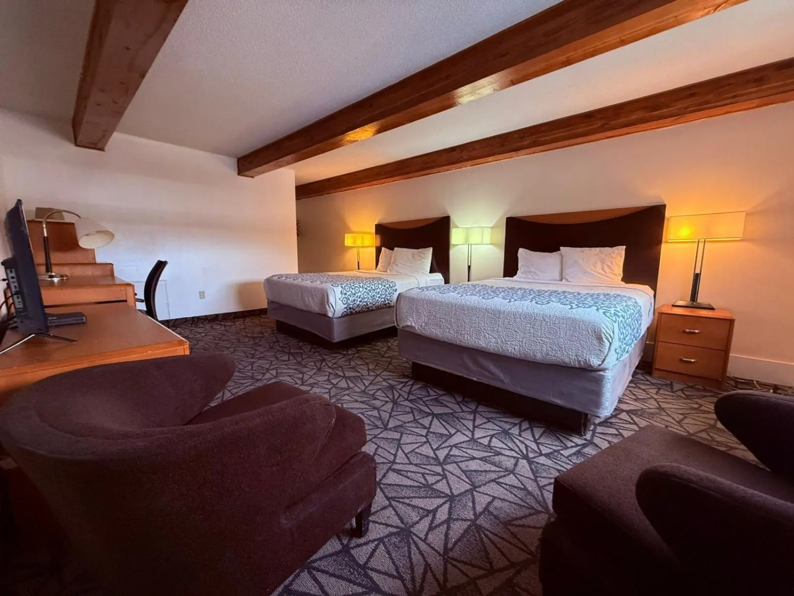 Bedroom, Bed in Tomahawk Motor Lodge By OYO Riverton US-26