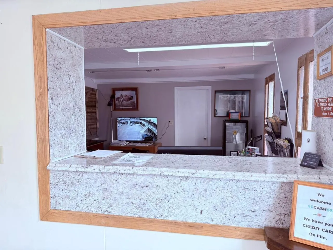 Lobby or reception in Tomahawk Motor Lodge By OYO Riverton US-26