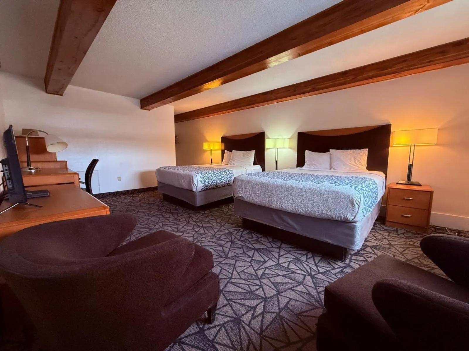 Bedroom, Bed in Tomahawk Motor Lodge By OYO Riverton US-26