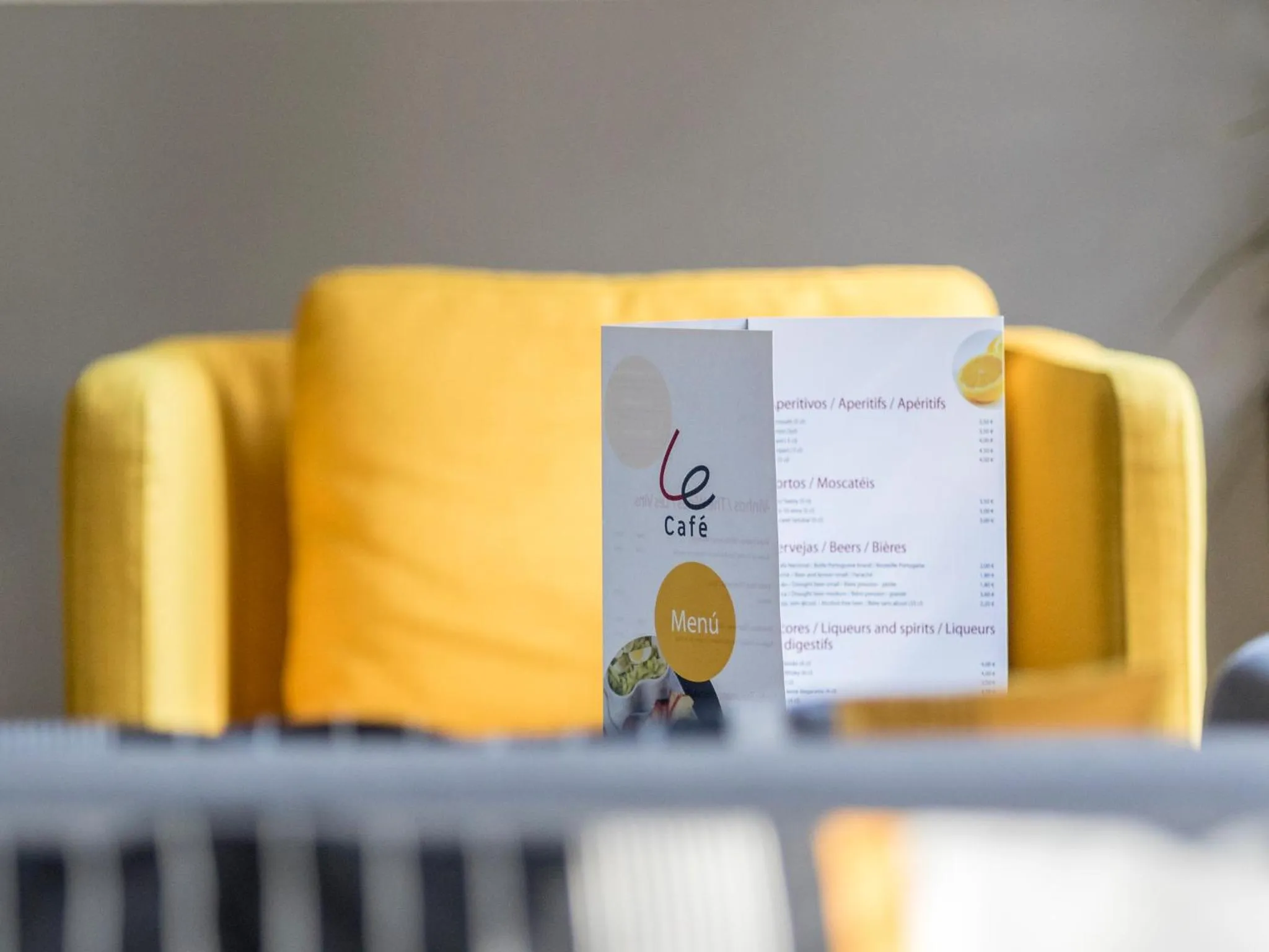 Lounge or bar in Campanile Setubal - Lisboa Sul