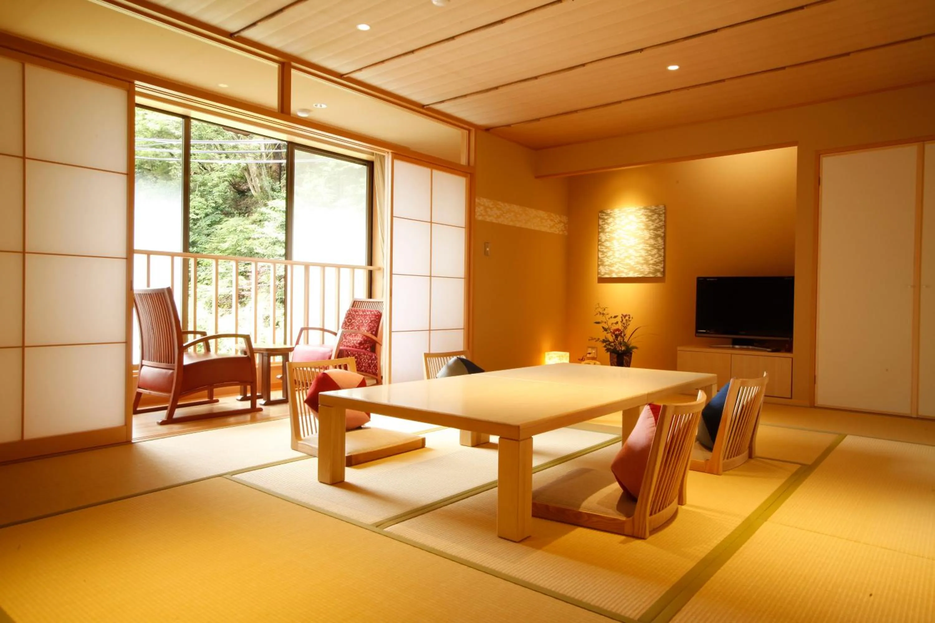 Photo of the whole room in Yuraku Kinosaki Spa & Gardens