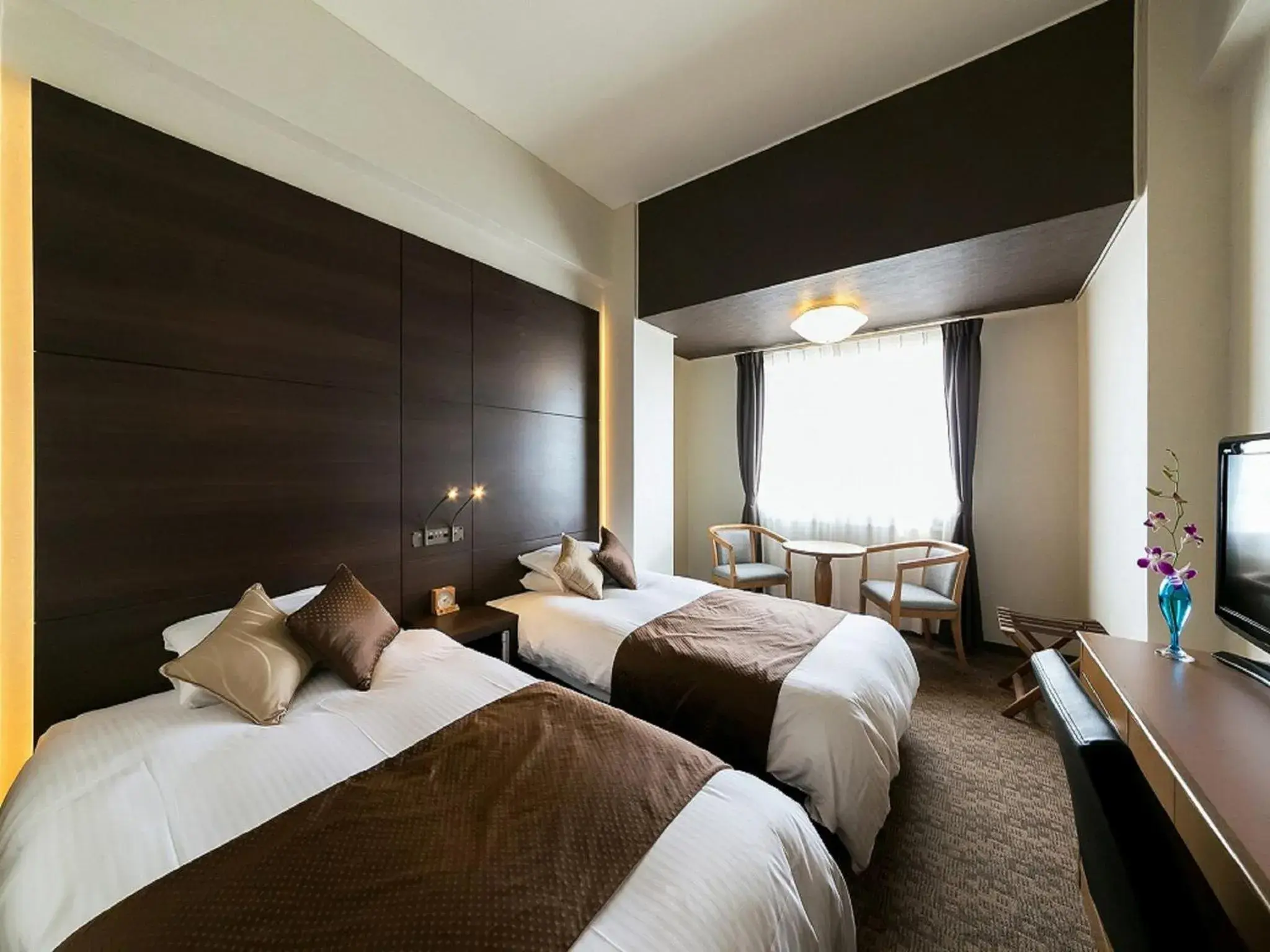 Superior Twin Room - single occupancy - East Wing - Non-Smoking in Hotel Miyahira Superior Twin Room - single occupancy - East Wing - Non-Smoking in Hotel Miyahira