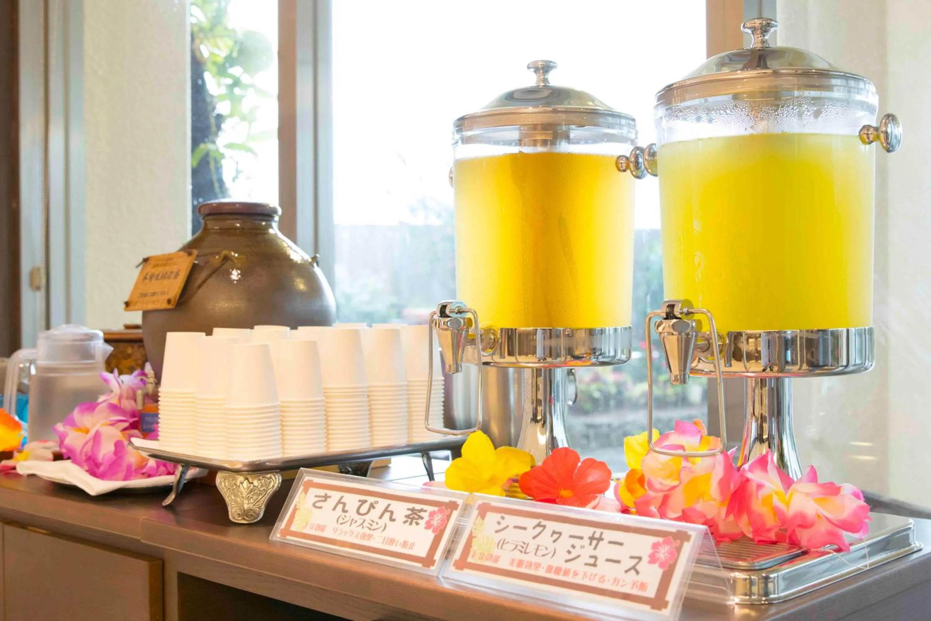 Coffee/tea facilities in Hotel Miyahira