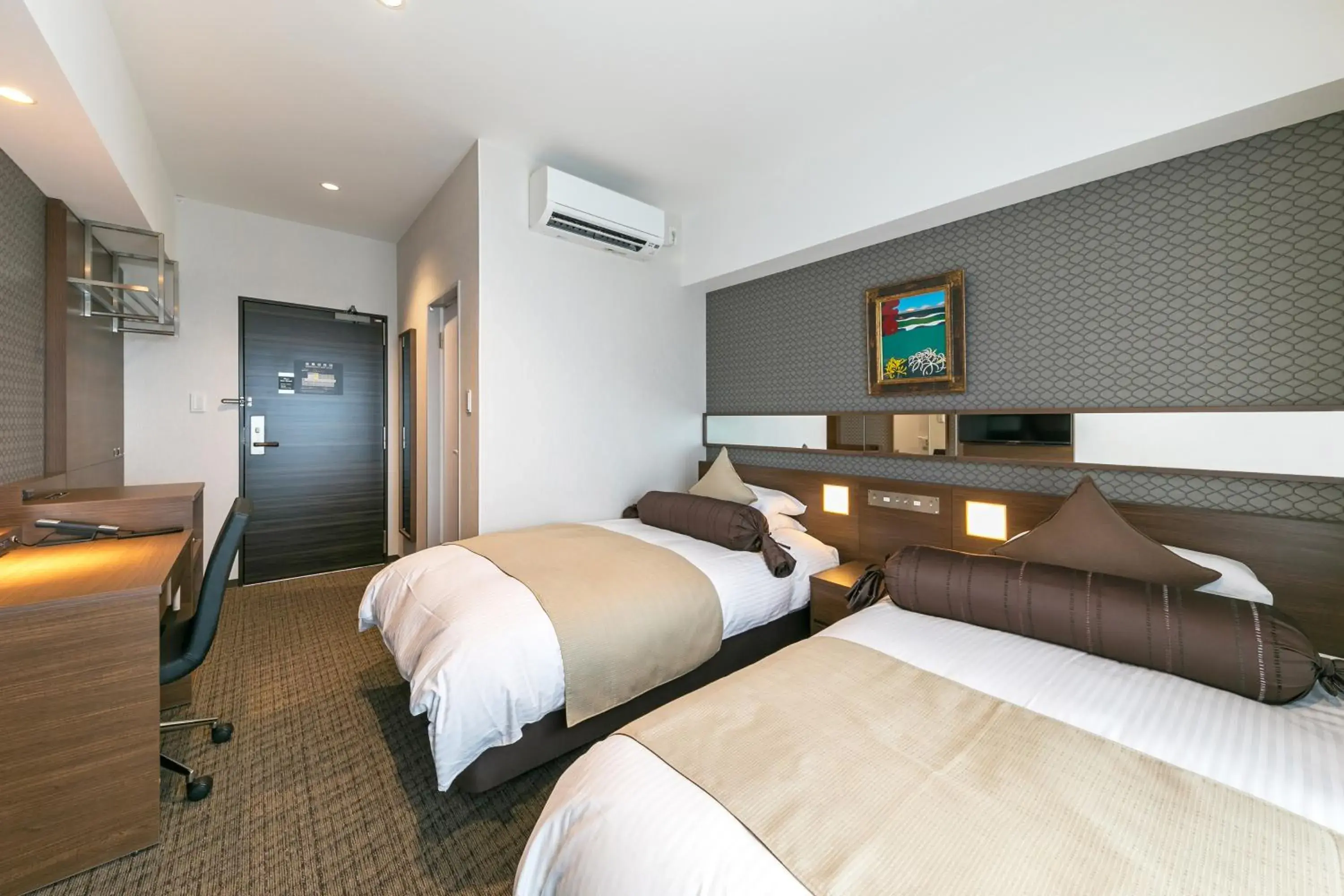 City Twin Room with Balcony - single occupancy - New Building - Non Smoking in Hotel Miyahira City Twin Room with Balcony - single occupancy - New Building - Non Smoking in Hotel Miyahira